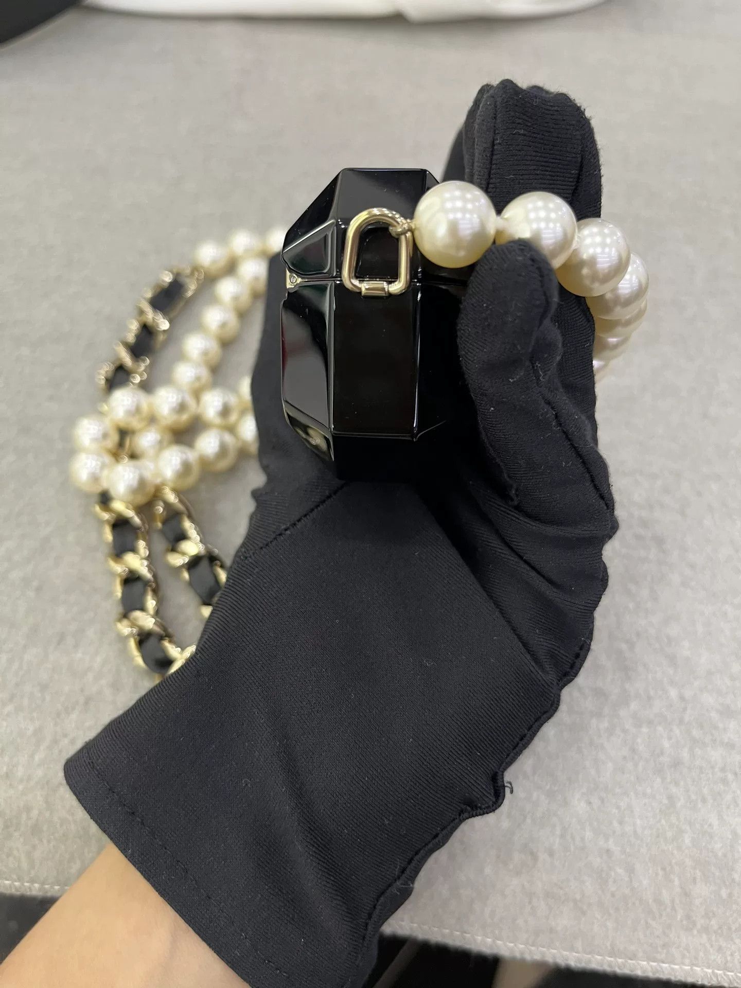 Chanel Pre-loved Bag Very good condition Size ONE SIZE - 7 Thumbnail