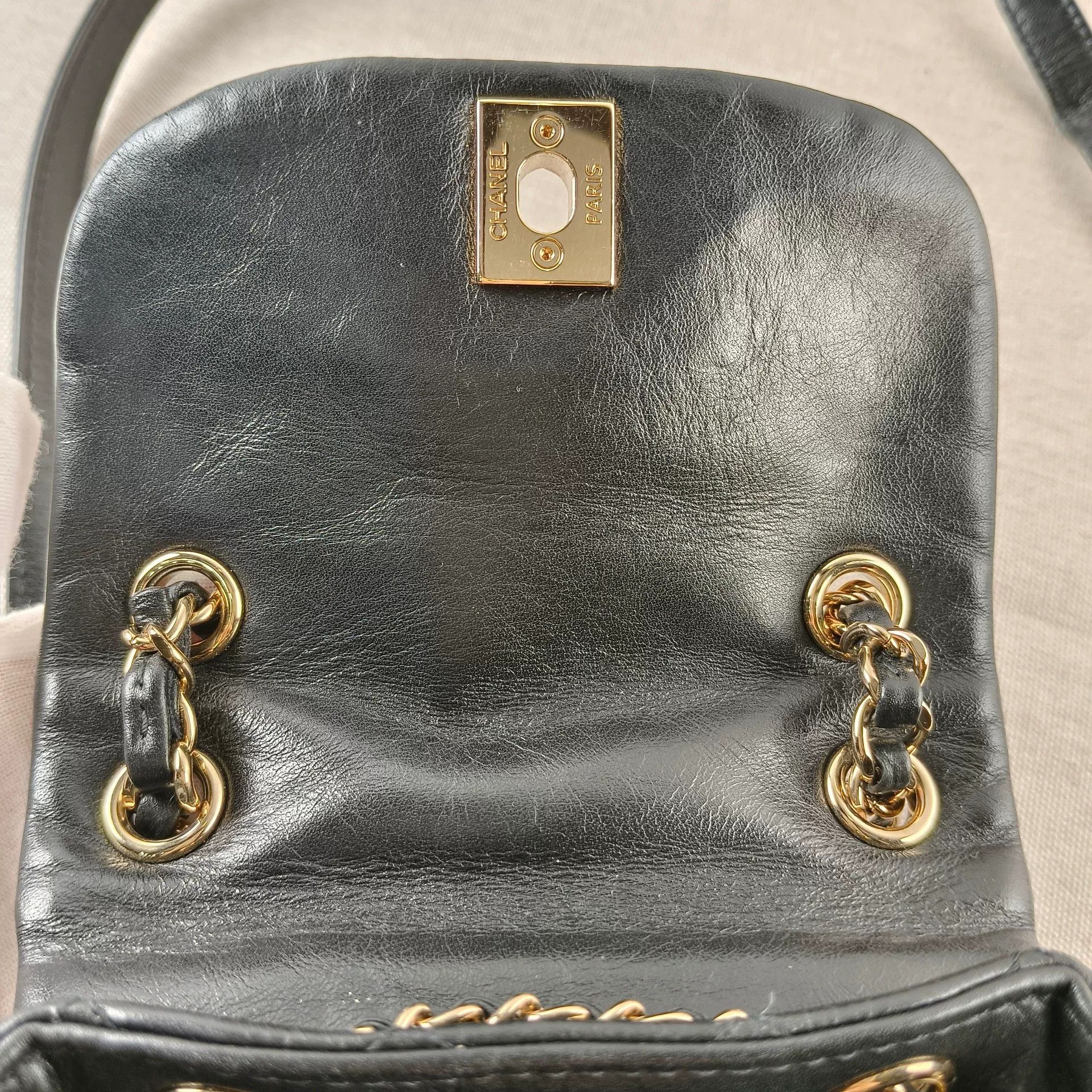 Chanel Pre-loved Bag Very good condition Size ONE SIZE - 3 Thumbnail