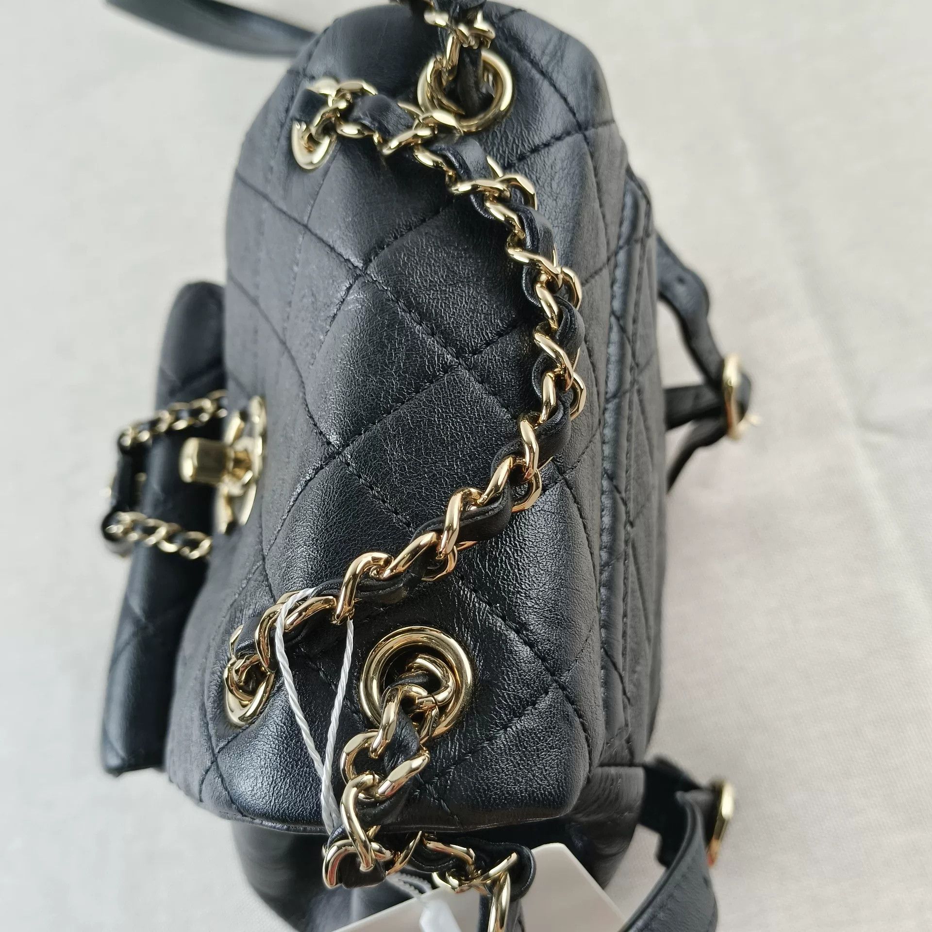 Chanel Pre-loved Bag Very good condition Size ONE SIZE - 9 Thumbnail