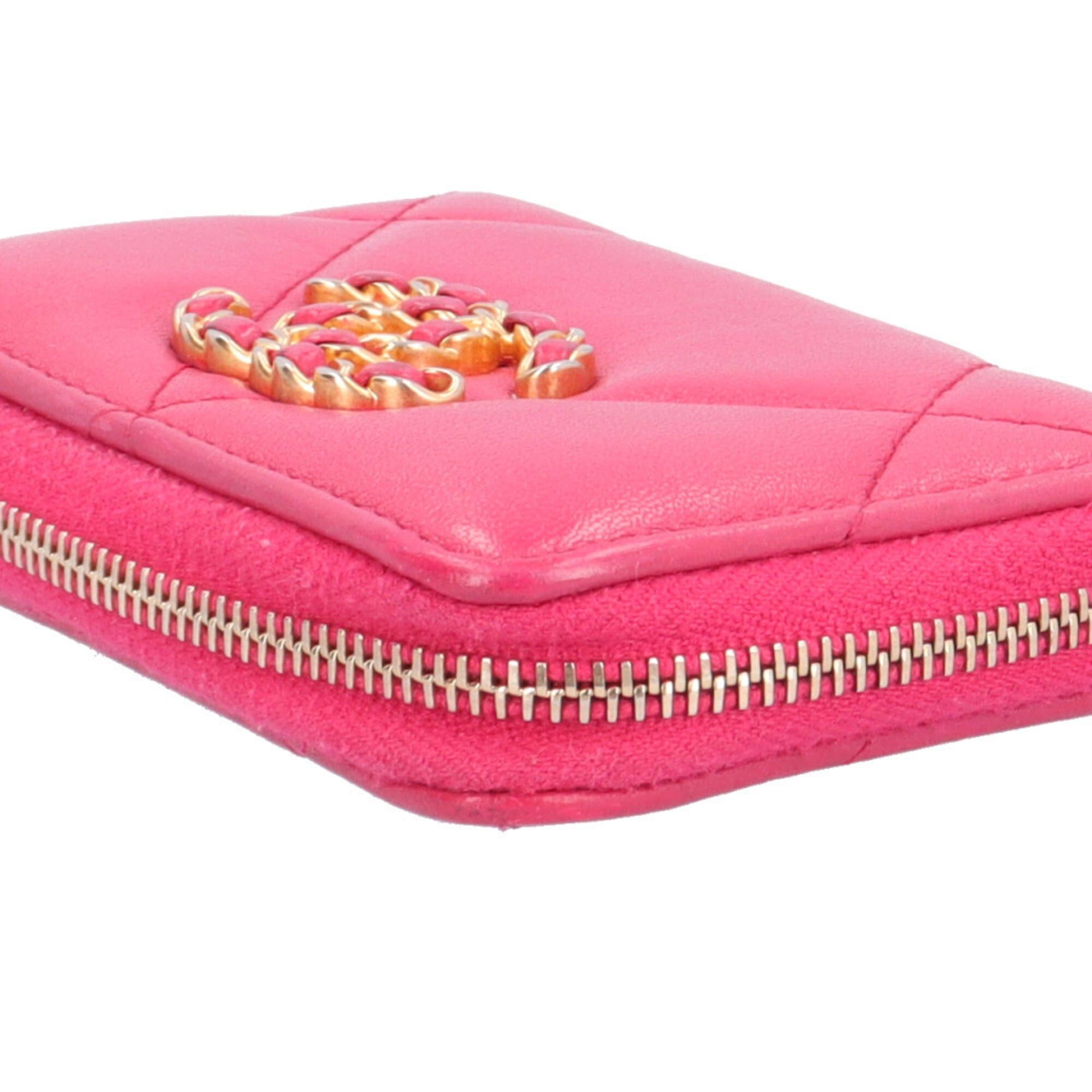 Chanel Chanel 19 Wallet/Coin Case Lambskin AP0949 Women's CHANEL Size ONE SIZE - 9 Thumbnail