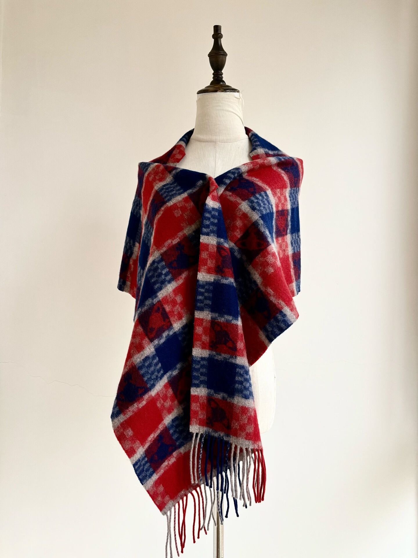 Vivienne Westwood Vivienne Westwood Red Blue Plaid Saturn Scarf Size ONE SIZE - 4 Thumbnail
