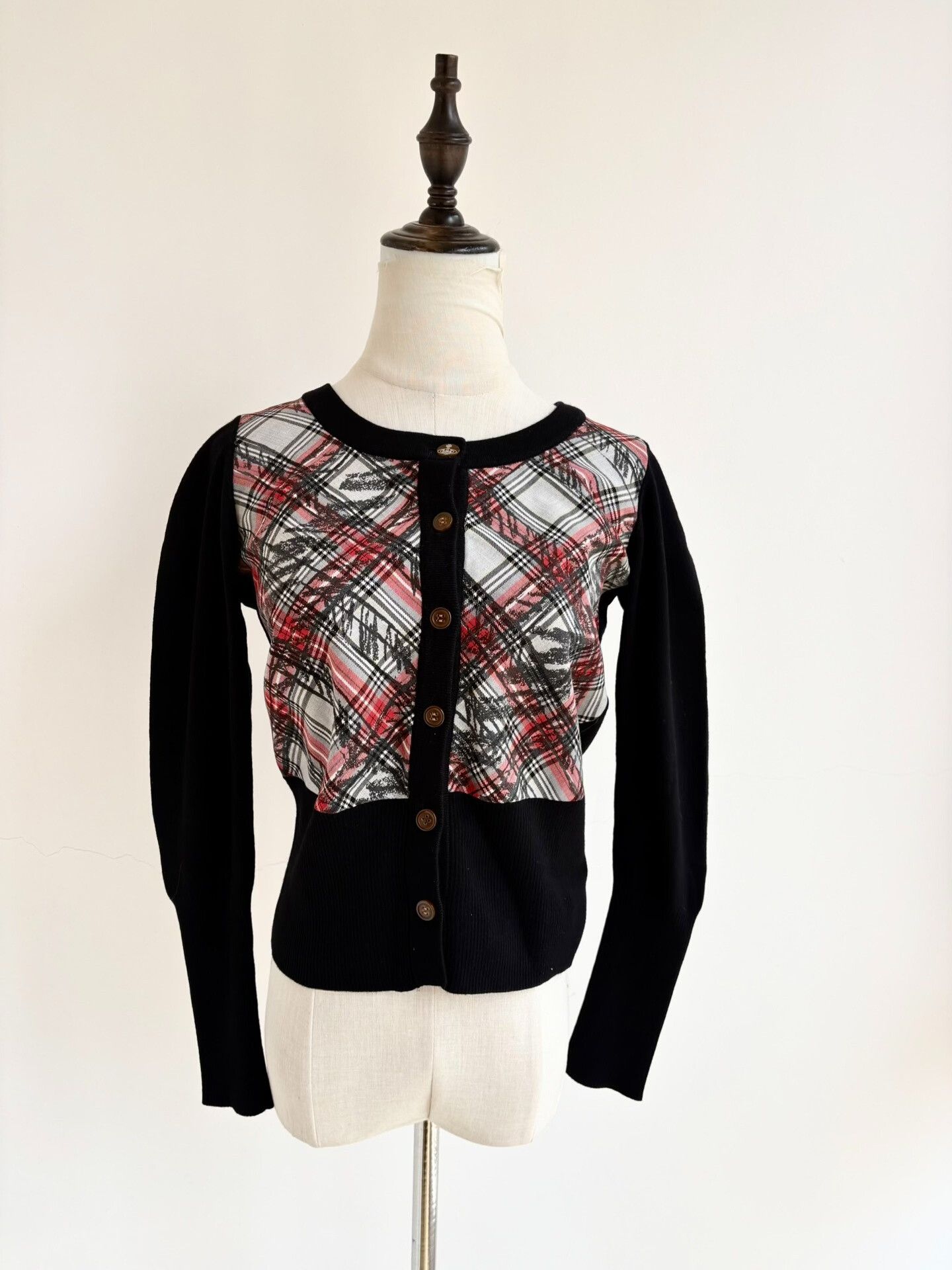 Vivienne Westwood Vivienne Westwood Gray Red Plaid Graffiti Knit Cardigan Size M / US 6-8 / IT 42-44 - 2 Thumbnail