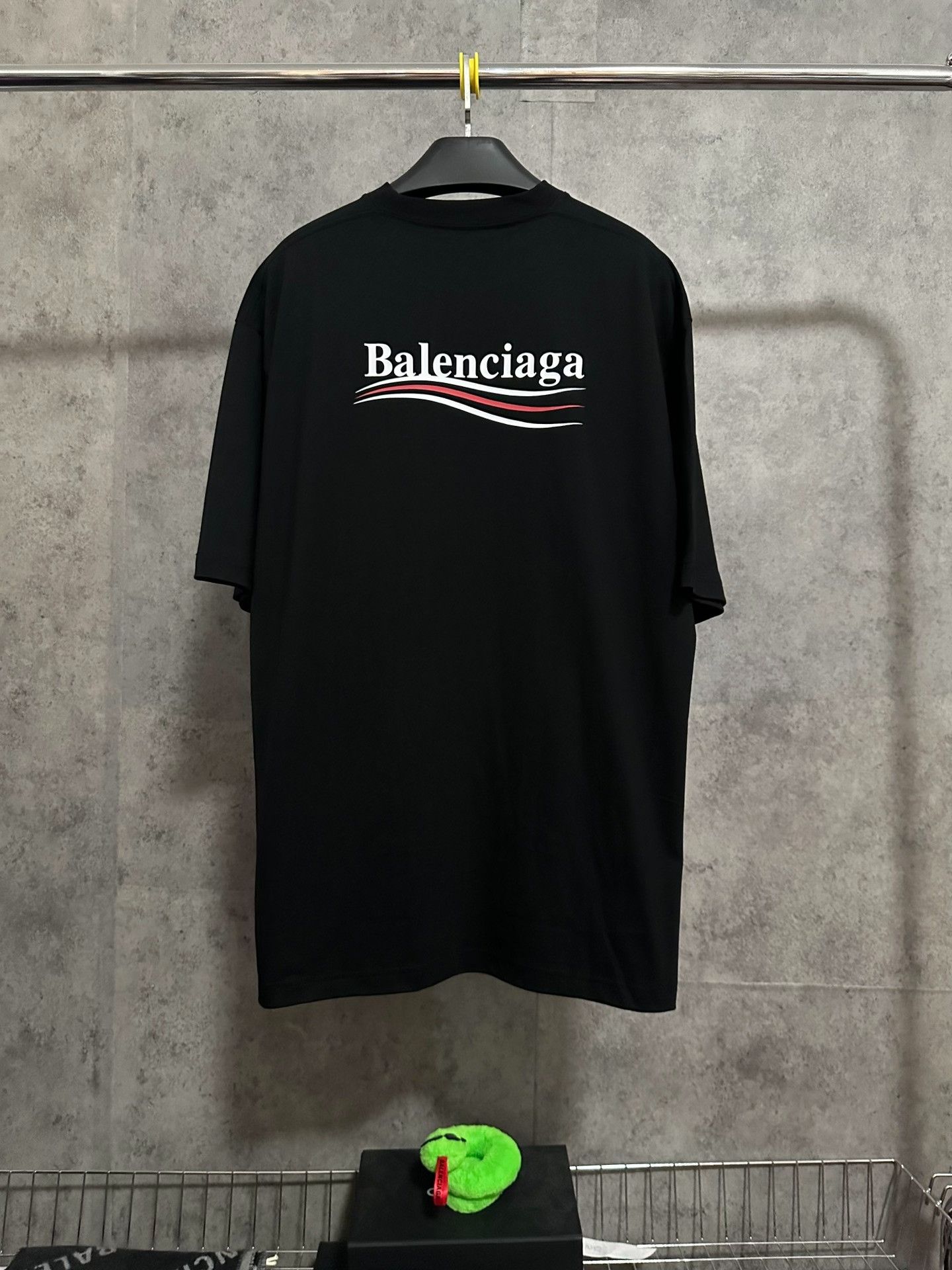 Balenciaga Balenciaga Coke Print Logo Short Sleeve T-shirt Size US S / EU 44-46 / 1 - 4 Thumbnail