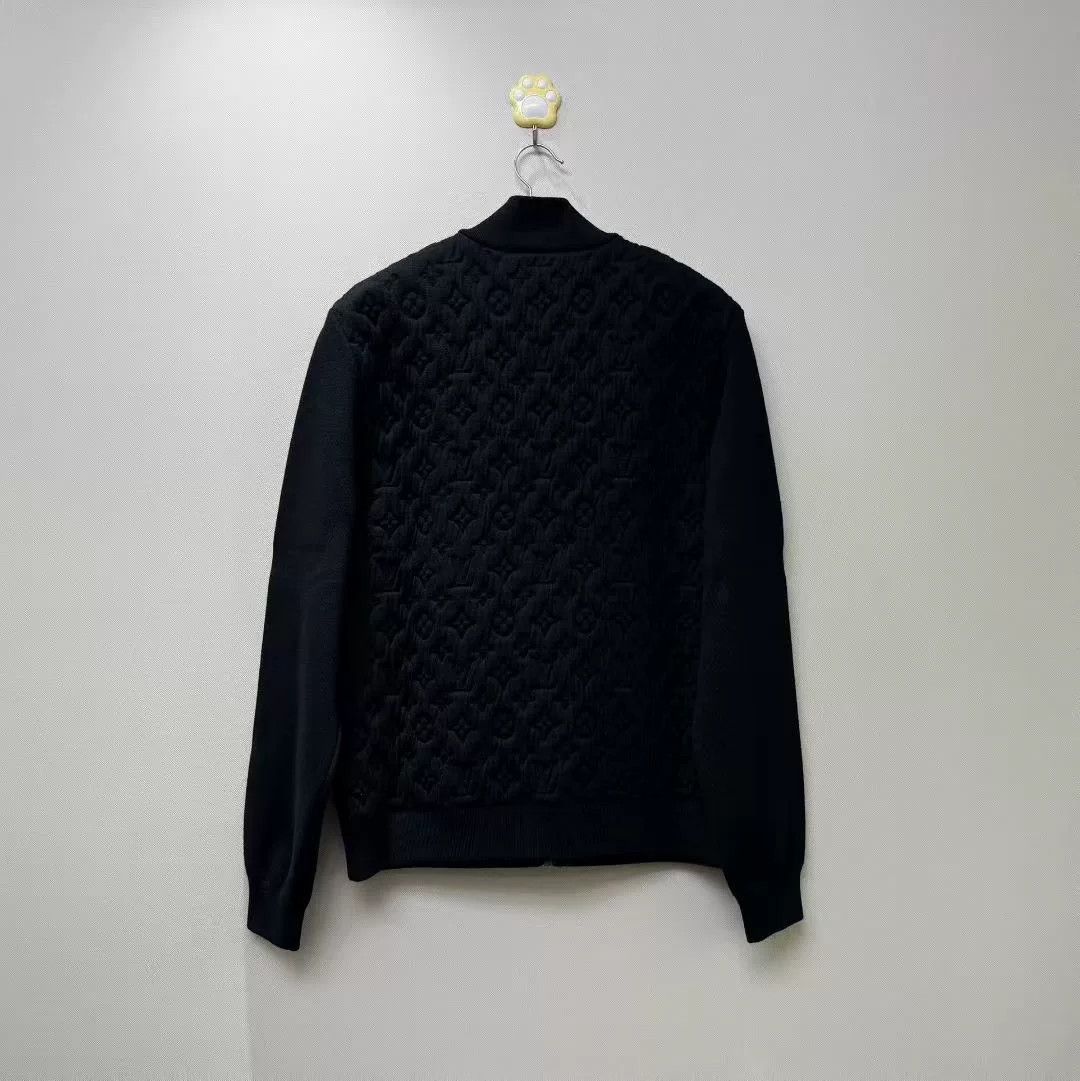 Louis Vuitton Louis Vuitton Black Embossed Monogram Puffer Jacket Size US L / EU 52-54 / 3 - 4 Thumbnail