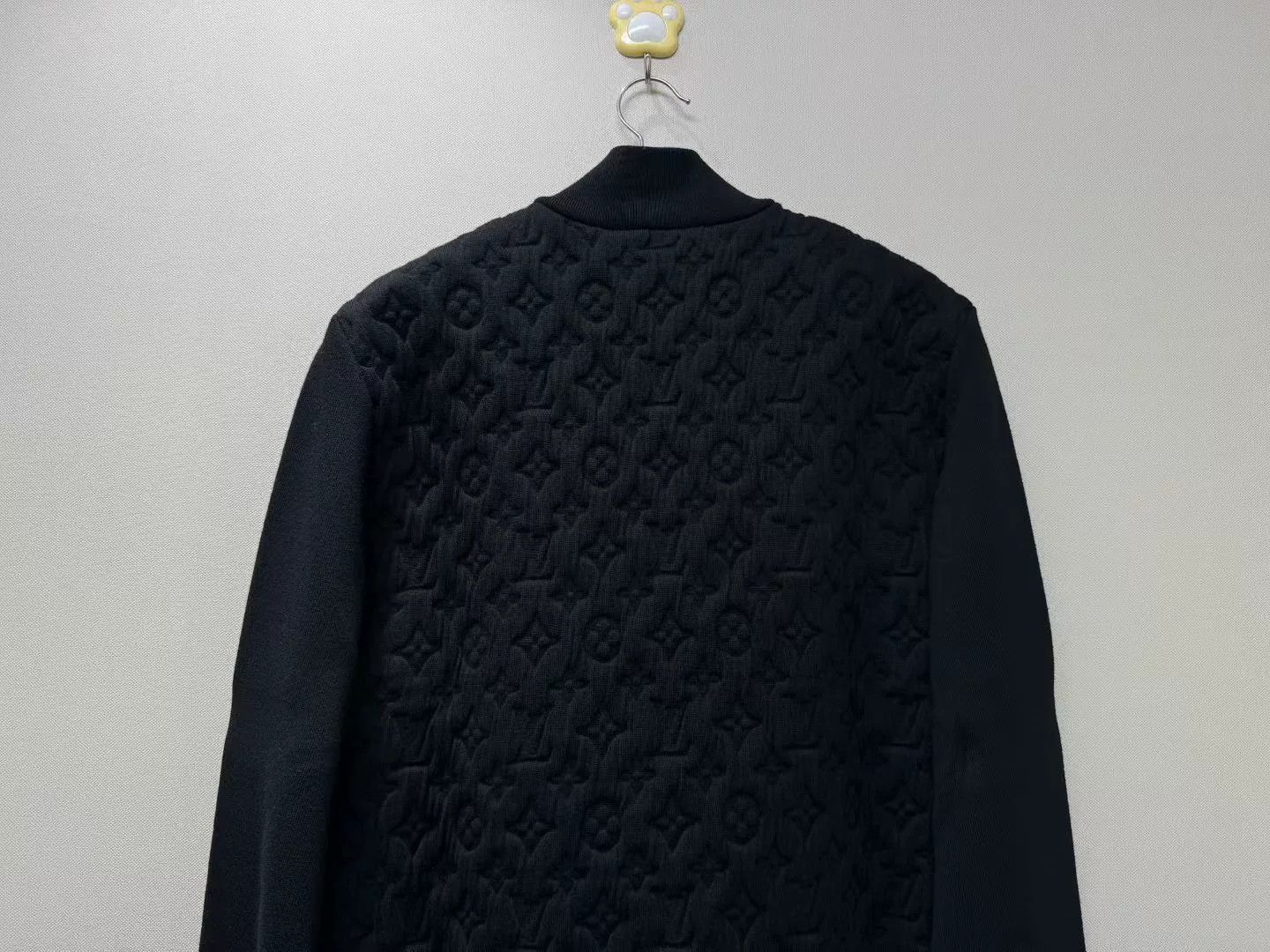 Louis Vuitton Louis Vuitton Black Embossed Monogram Puffer Jacket Size US L / EU 52-54 / 3 - 5 Thumbnail