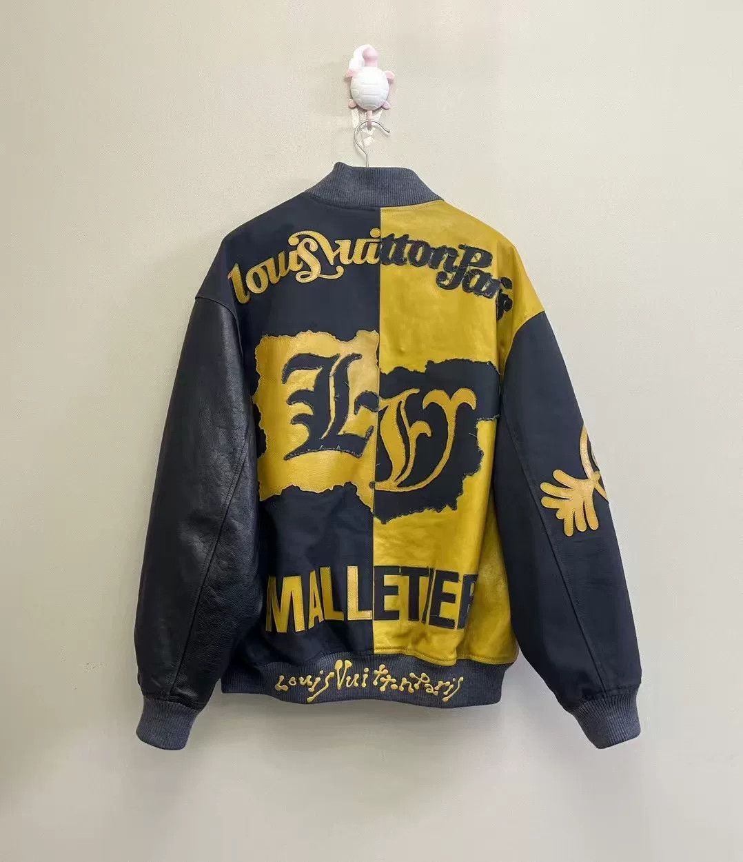 Louis Vuitton Louis Vuitton Black Yellow Leather Baseball Jacket Size US L / EU 52-54 / 3 - 4 Thumbnail