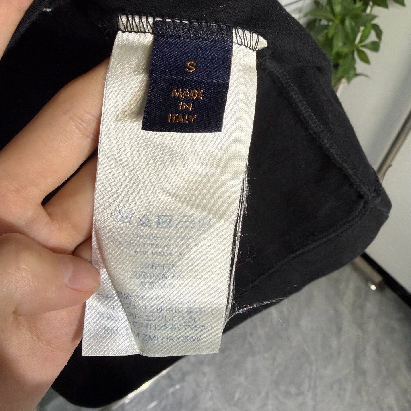 Louis Vuitton Louis Vuitton S Size Short-Sleeve T-Shirt Size US S / EU 44-46 / 1 - 4 Thumbnail