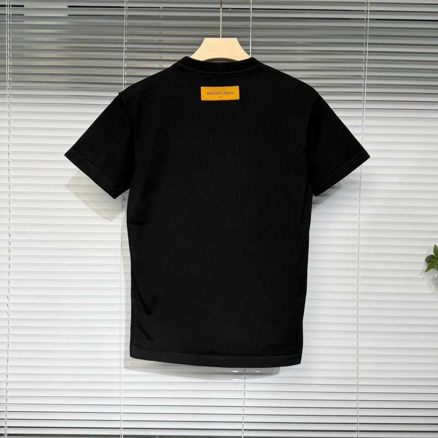 Louis Vuitton Louis Vuitton S Size Short-Sleeve T-Shirt Size US S / EU 44-46 / 1 - 2 Thumbnail