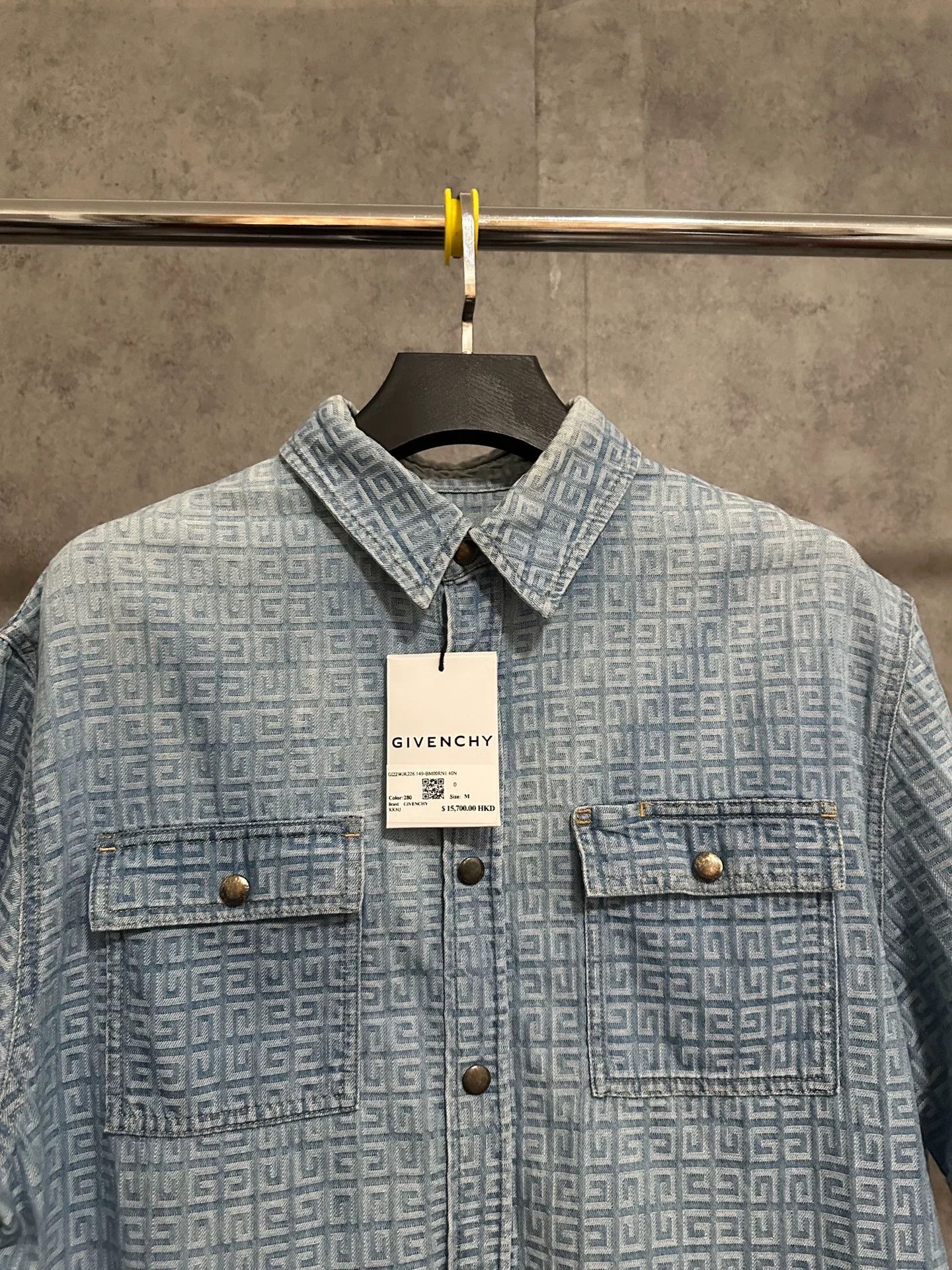 Givenchy Givenchy 4G Print Denim Short-Sleeve Shirt Jacket Size US L / EU 52-54 / 3 - 2 Thumbnail