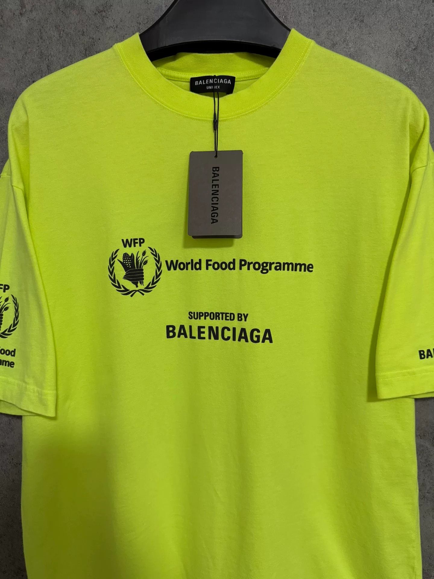 Balenciaga Balenciaga WFP Collaboration Logo Print T-Shirt Size US S / EU 44-46 / 1 - 5 Thumbnail