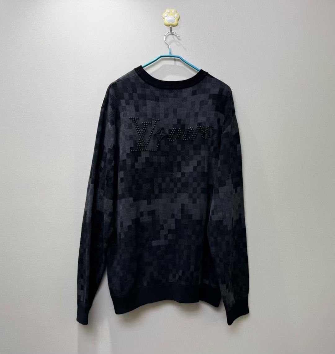 Louis Vuitton Louis Vuitton Mosaic Logo Sweater Size US XL / EU 56 / 4 - 4 Thumbnail