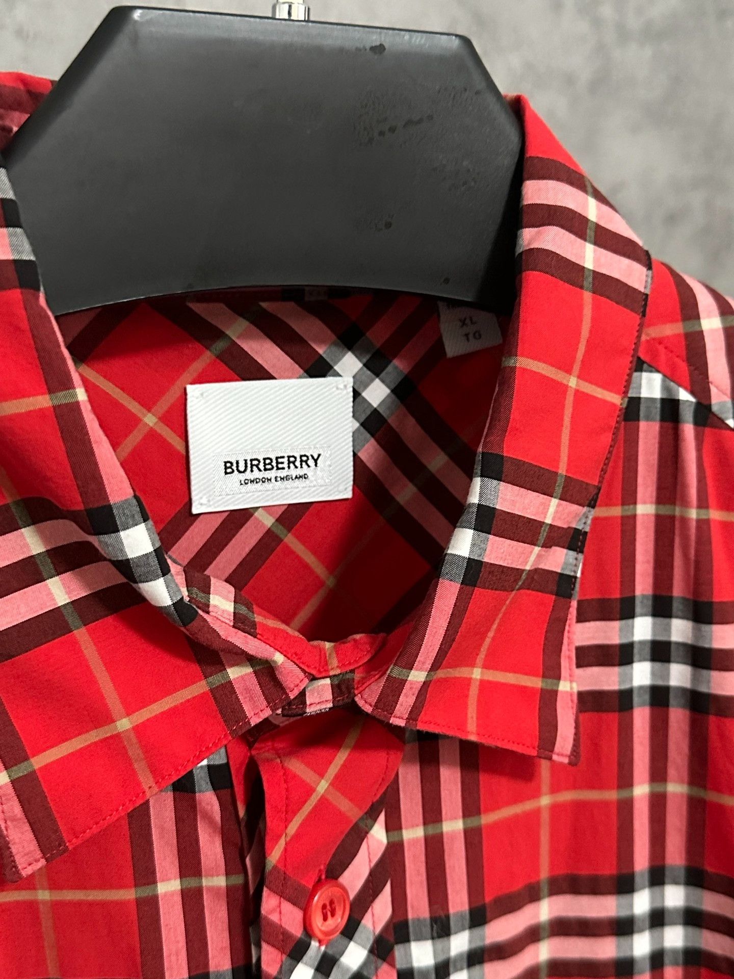 Burberry Burberry Red Plaid Short-Sleeve Shirt Size US XL / EU 56 / 4 - 3 Thumbnail