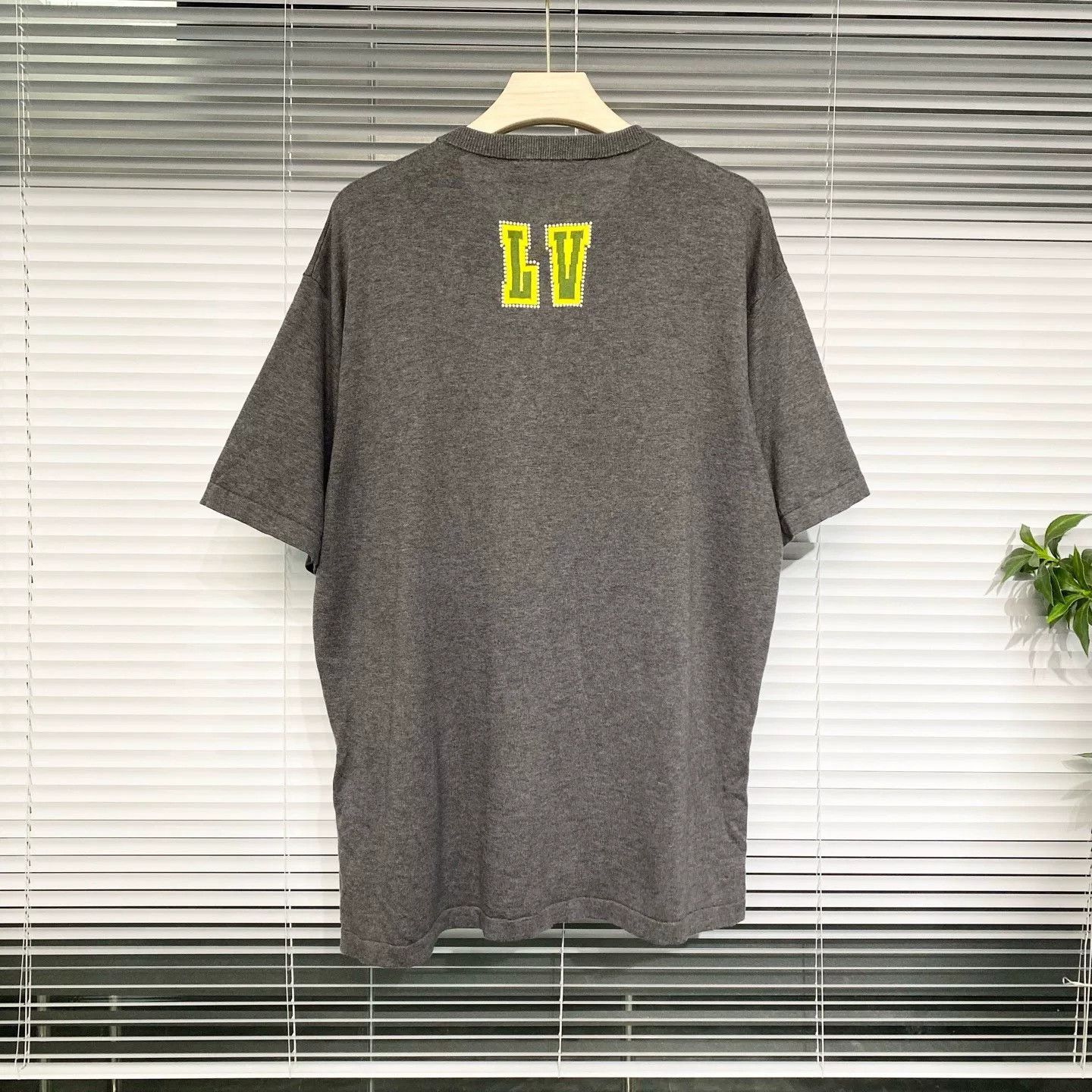 Louis Vuitton LV 2025 Knit Short-Sleeve T-Shirt Size US XXL / EU 58 / 5 - 2 Thumbnail