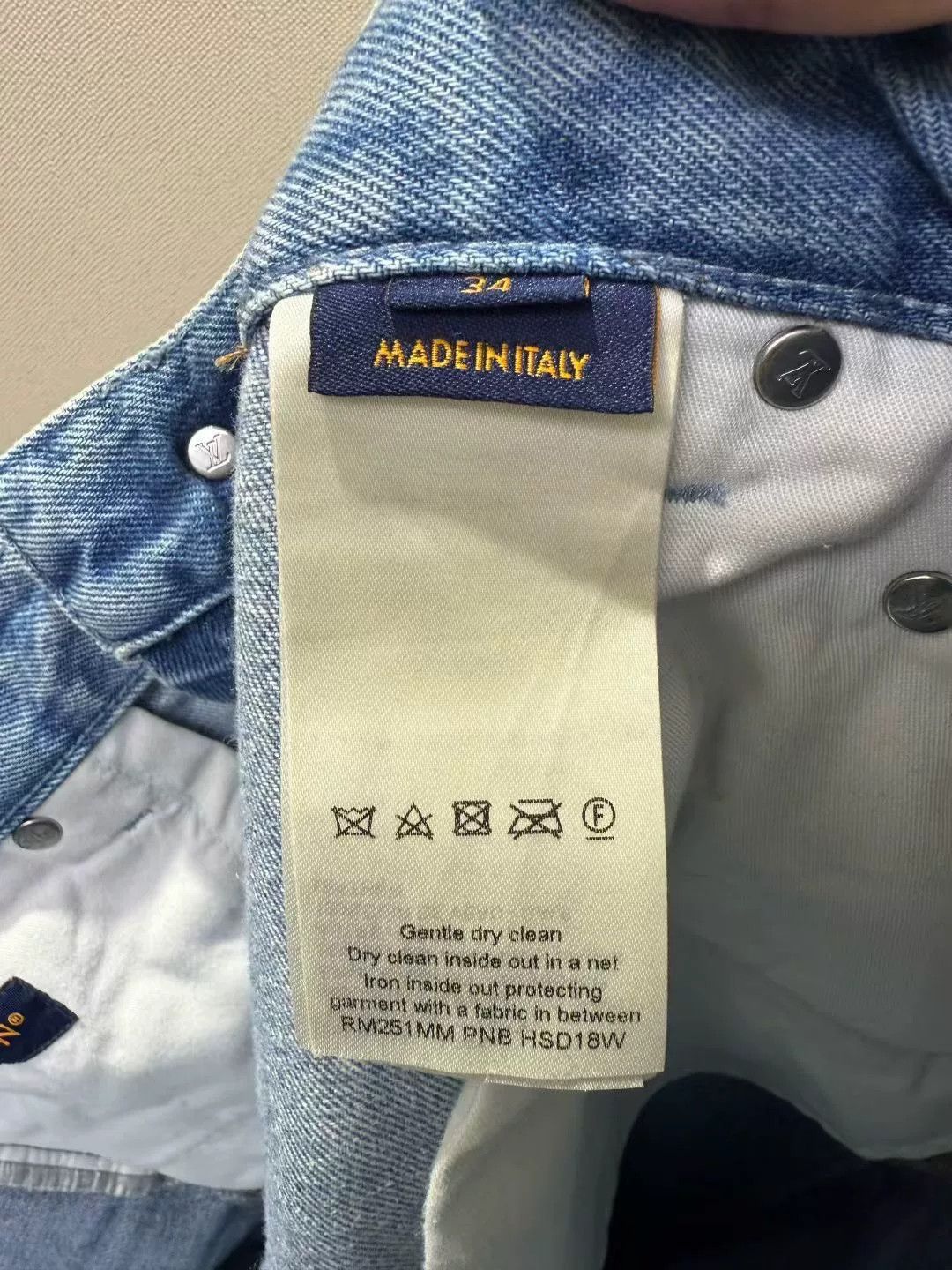 Louis Vuitton Louis Vuitton Blue Distressed Logo Jeans Size US 30 / EU 46 - 3 Thumbnail