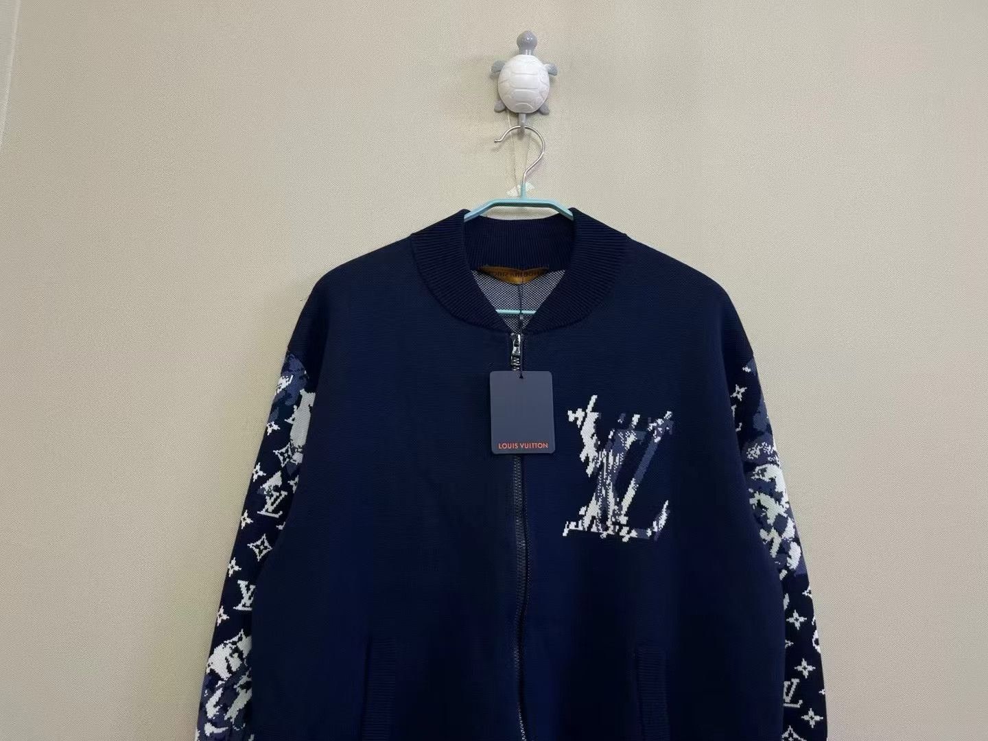 Louis Vuitton Louis Vuitton Full Logo Baseball Jacket Size US L / EU 52-54 / 3 - 2 Thumbnail