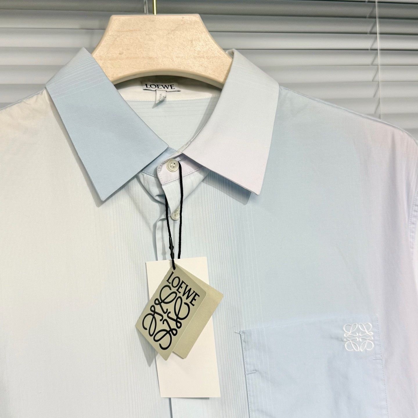 Loewe Loewe 2024 SS Embroidered Logo Short-Sleeve Shirt Size US M / EU 48-50 / 2 - 3 Thumbnail