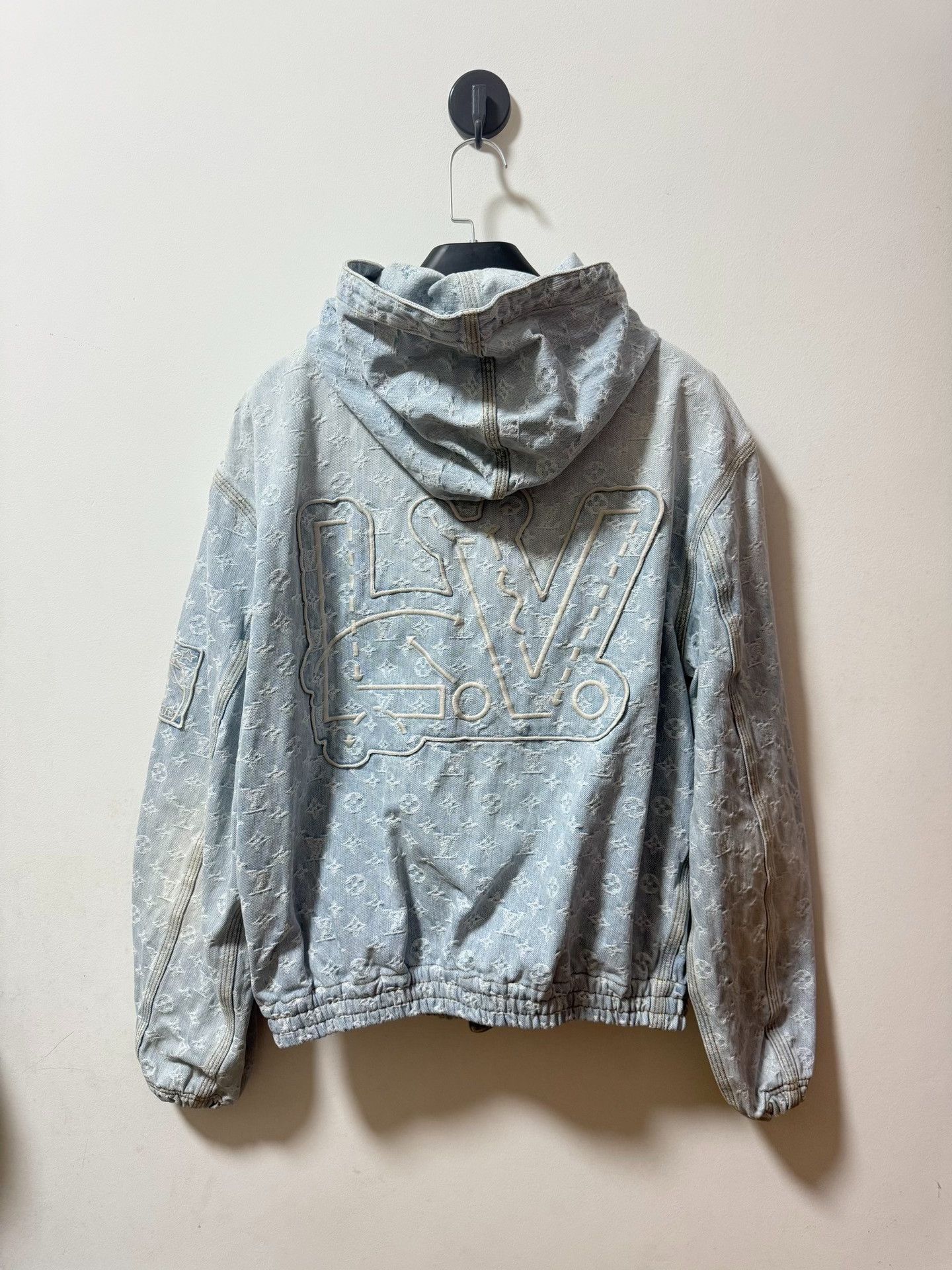 Louis Vuitton Louis Vuitton NBA Limited Logo Denim Jacket Size US M / EU 48-50 / 2 - 6 Thumbnail