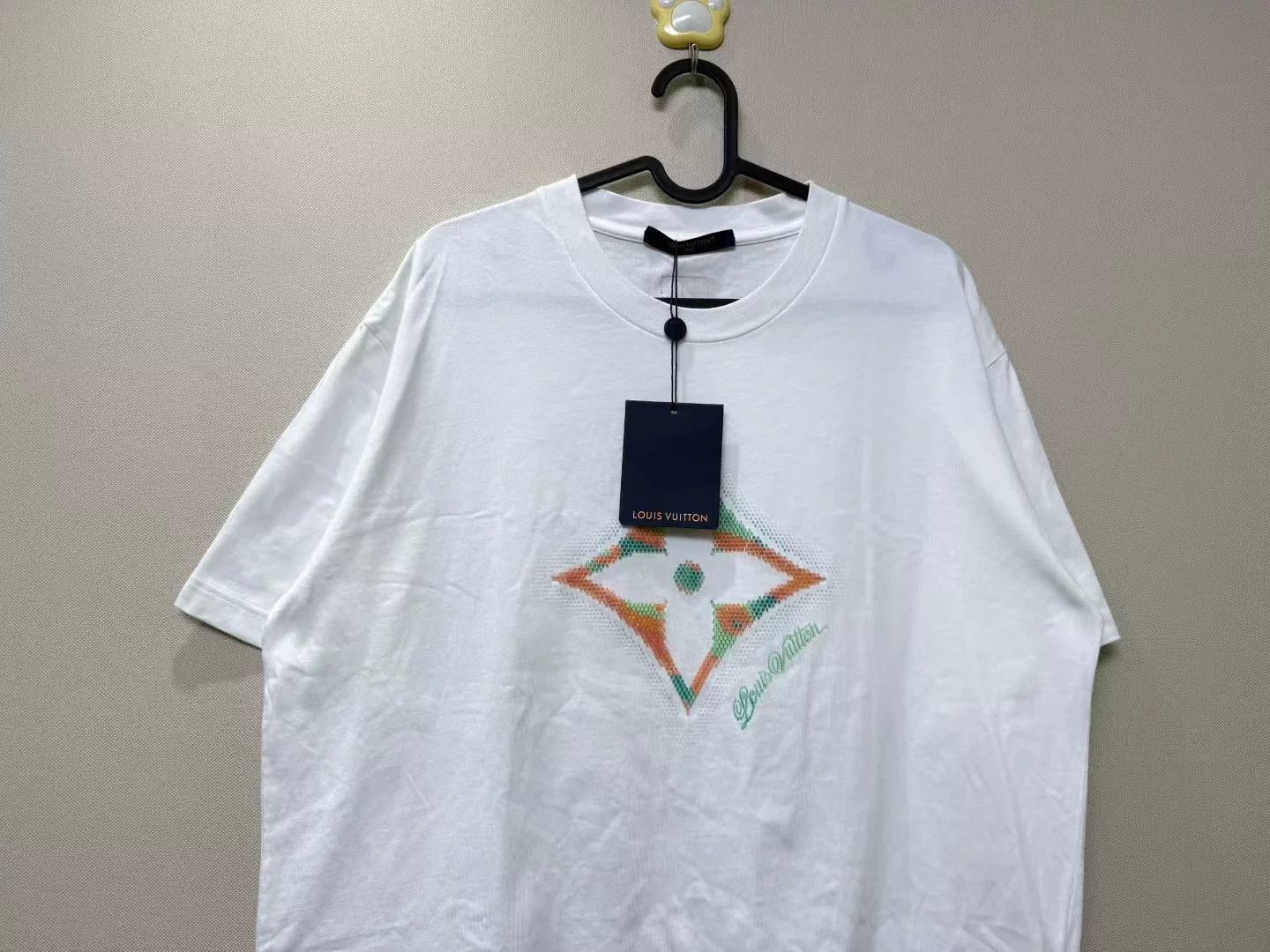 Louis Vuitton Louis Vuitton White Glitter Logo Short Sleeve Size L / US 10 / IT 46 - 2 Thumbnail