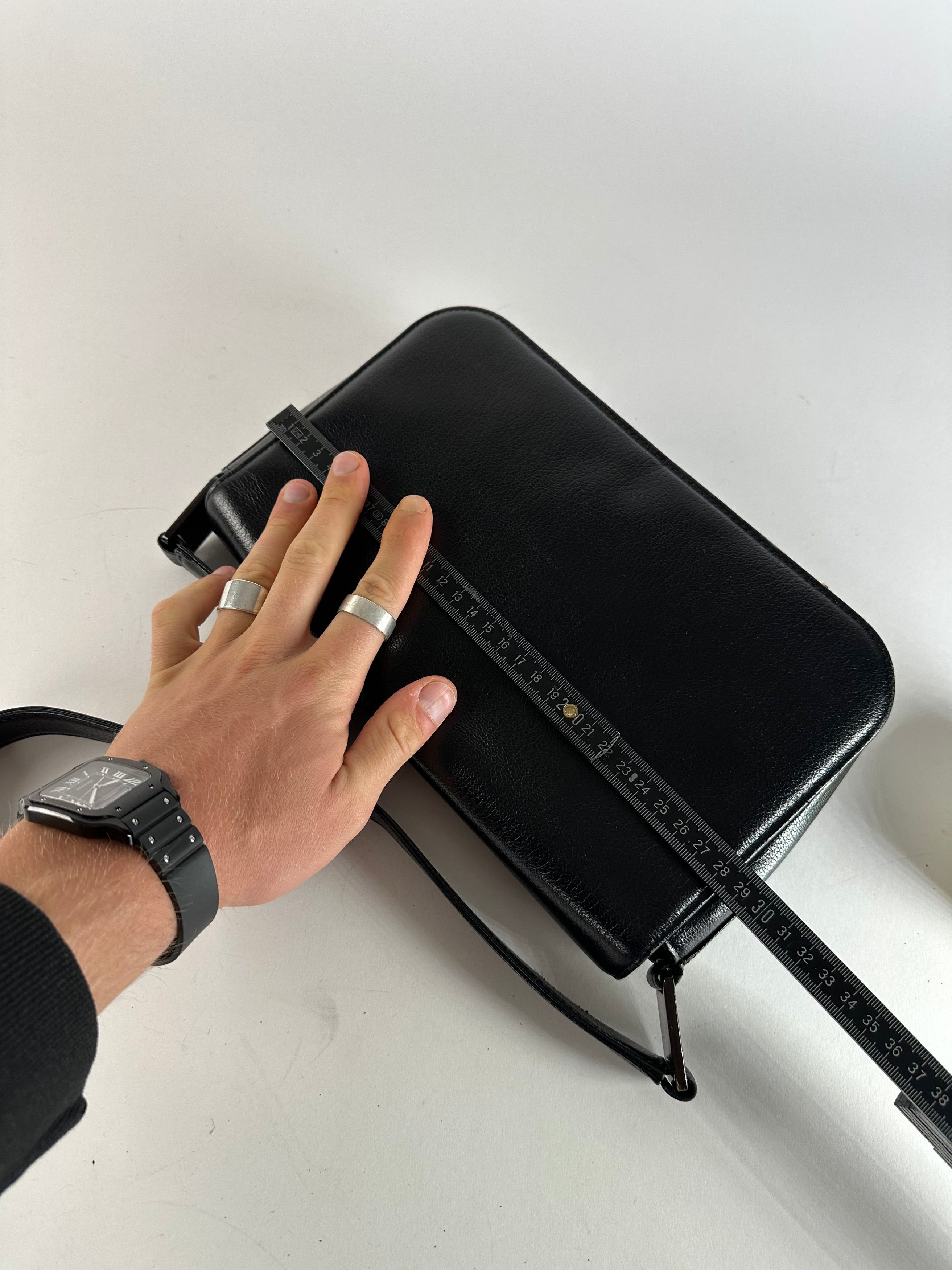 Givenchy Vintage Leather Shoulder Bag Black Size ONE SIZE - 8 Thumbnail