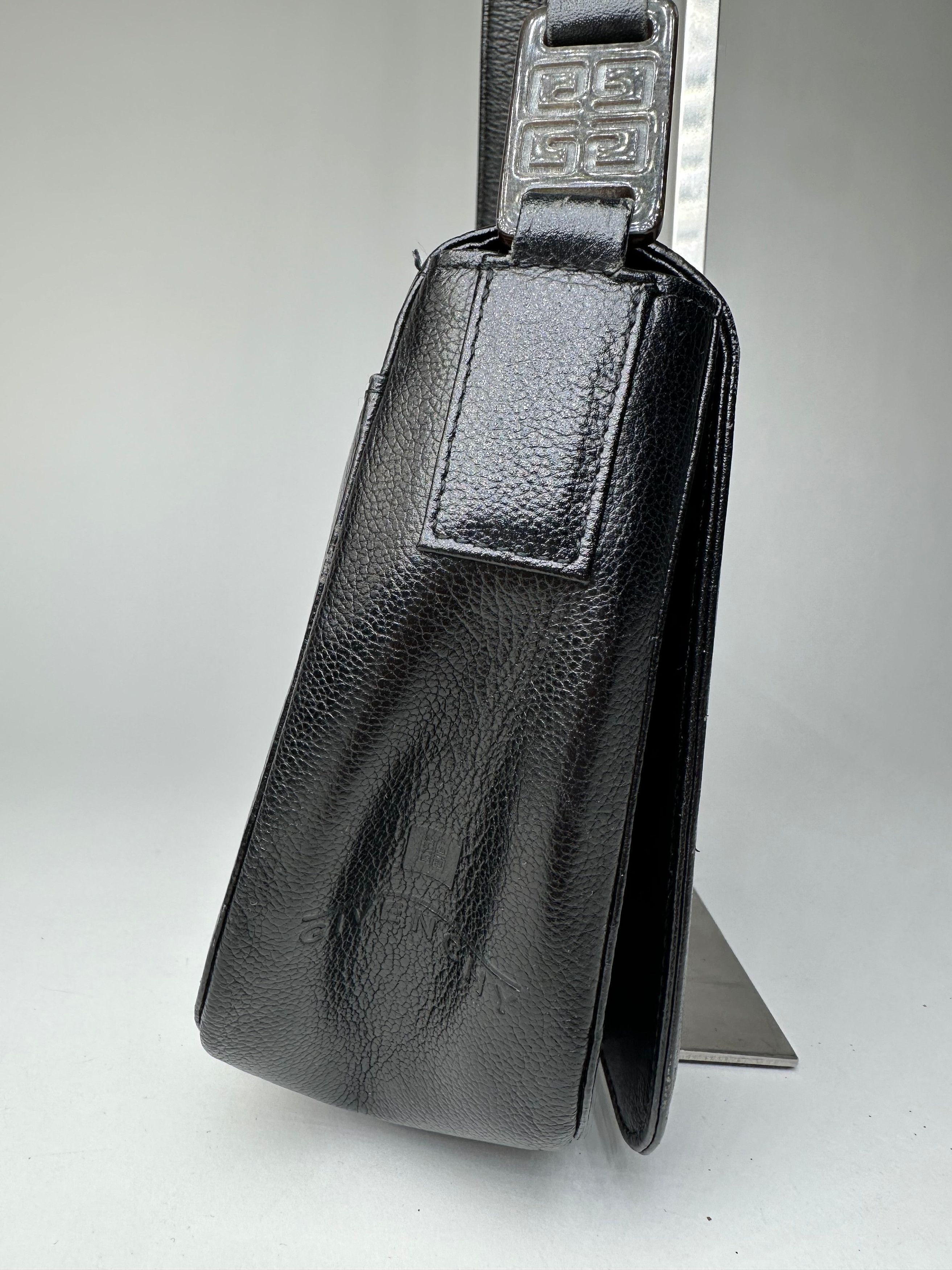 Givenchy Vintage Leather Shoulder Bag Black Size ONE SIZE - 5 Thumbnail