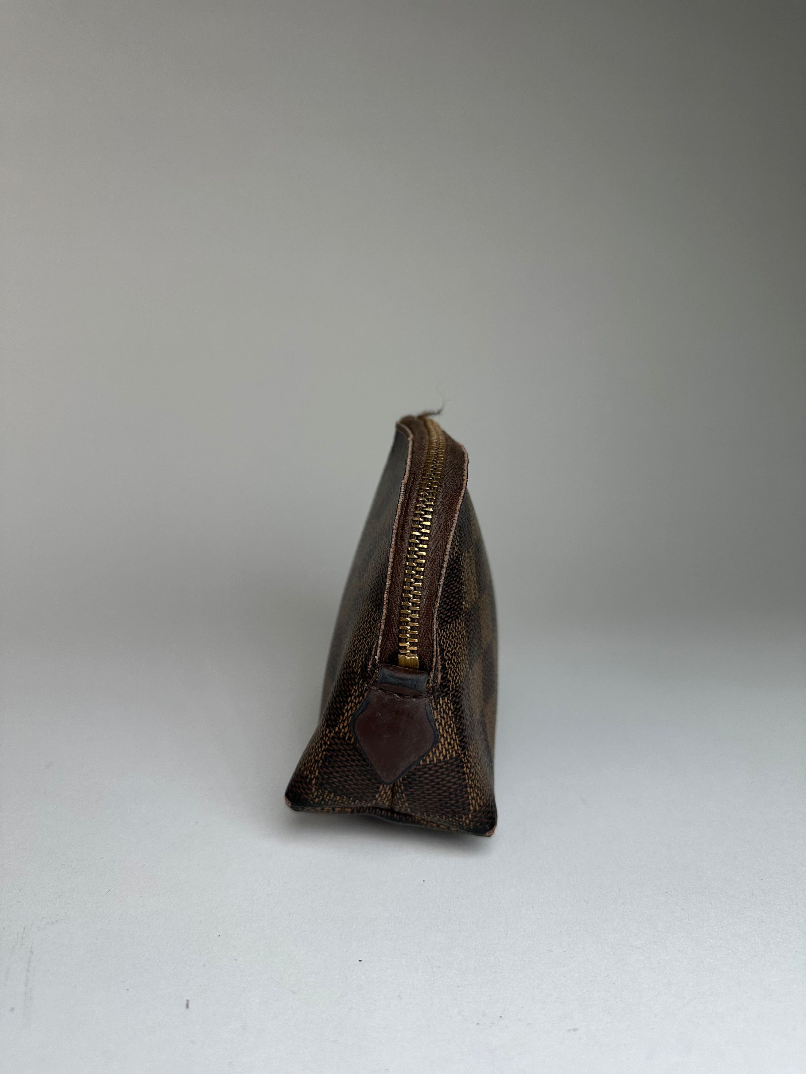 Louis Vuitton Vintage Damier Monogram Leather Clutch / Mini Bag Brown Size ONE SIZE - 5 Thumbnail