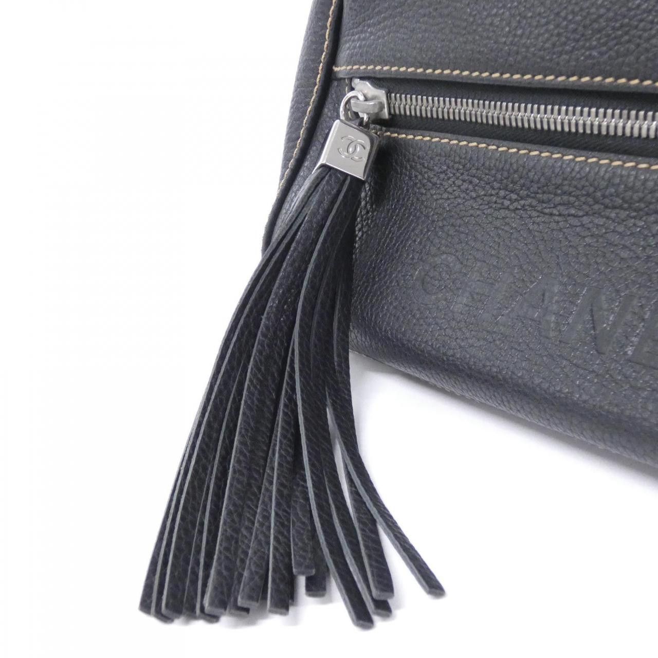 Chanel Chanel Chanel Calf Shoulder Bag Leather Shoulder Bag 23053 DUTY FREE for USA Size ONE SIZE - 4 Thumbnail