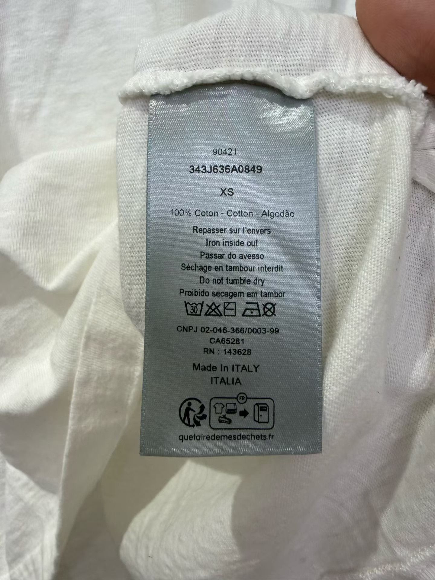 Dior DIOR White Distressed Slogan Short Sleeve Size XS / US 0-2 / IT 36-38 - 3 Thumbnail