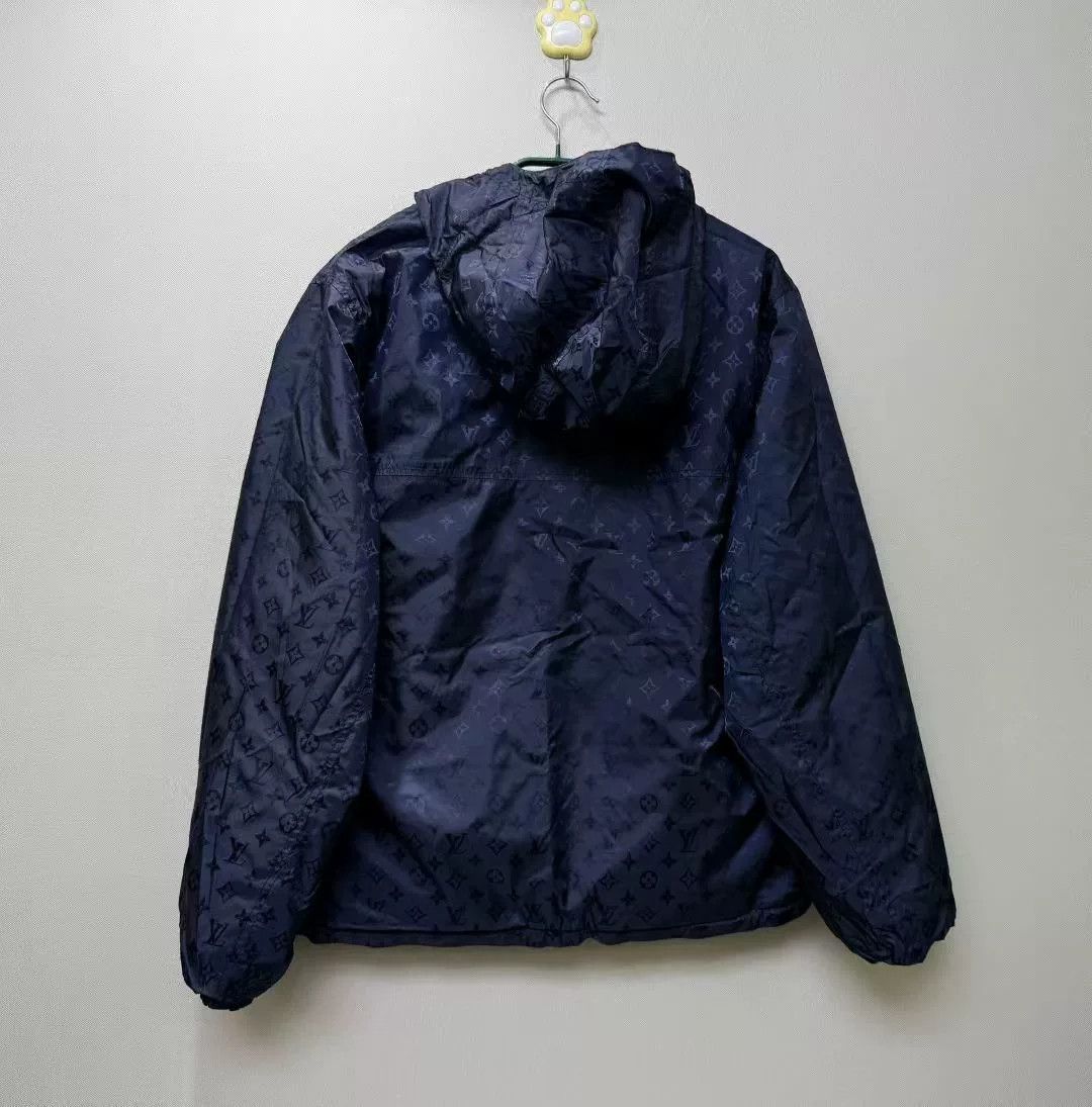 Louis Vuitton Louis Vuitton Reversible Logo Jacket Size US M / EU 48-50 / 2 - 4 Thumbnail