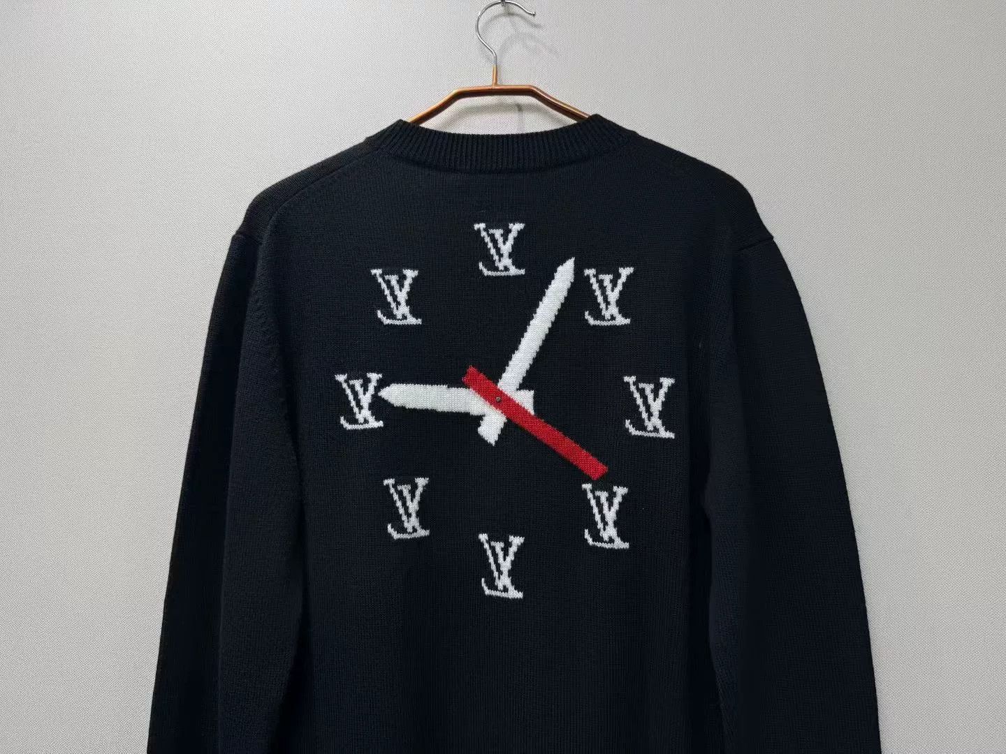 Louis Vuitton Louis Vuitton Clock Letter Sweater Size US M / EU 48-50 / 2 - 5 Thumbnail