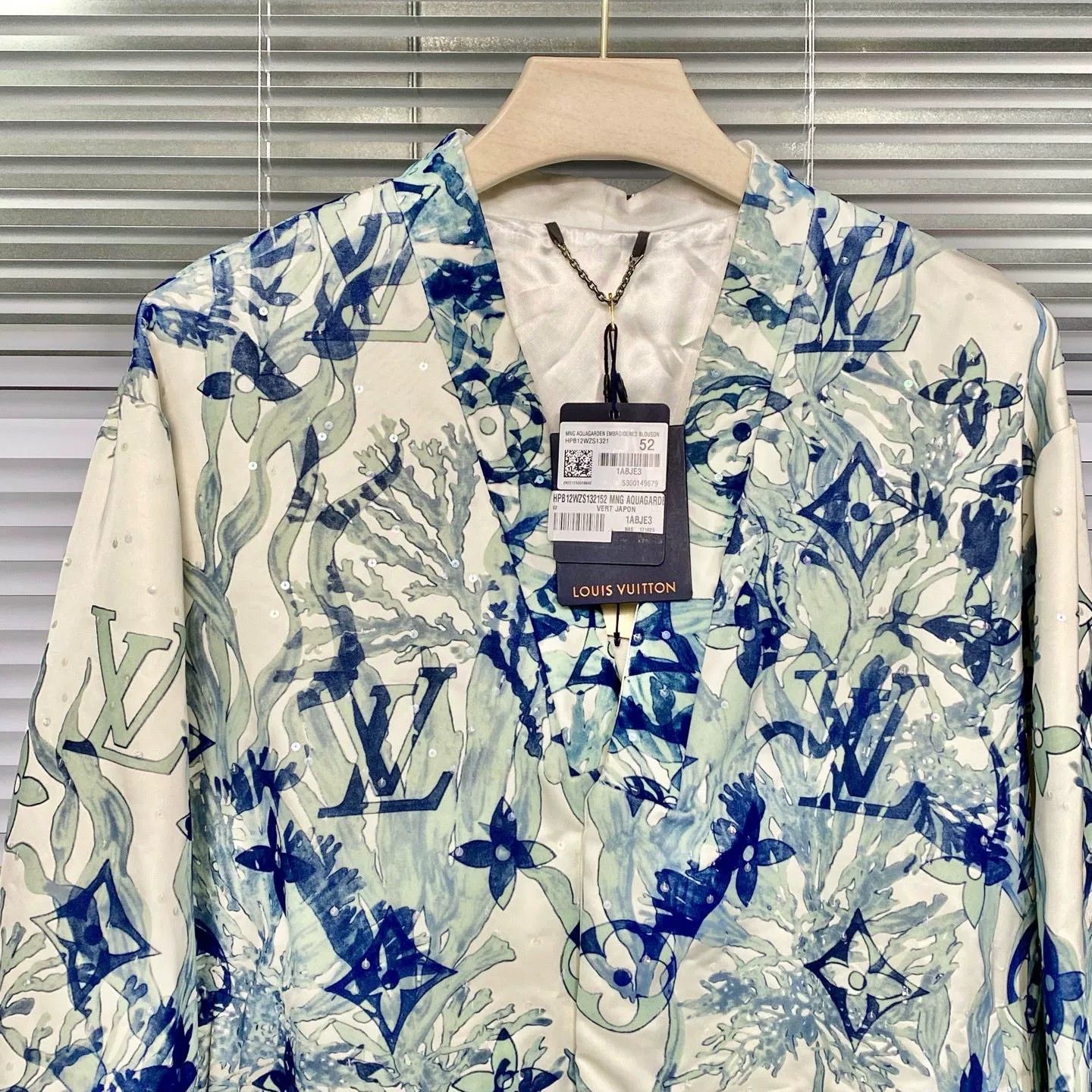 Louis Vuitton Louis Vuitton Spring 24 Sequin Print Jacket Size US L / EU 52-54 / 3 - 3 Thumbnail