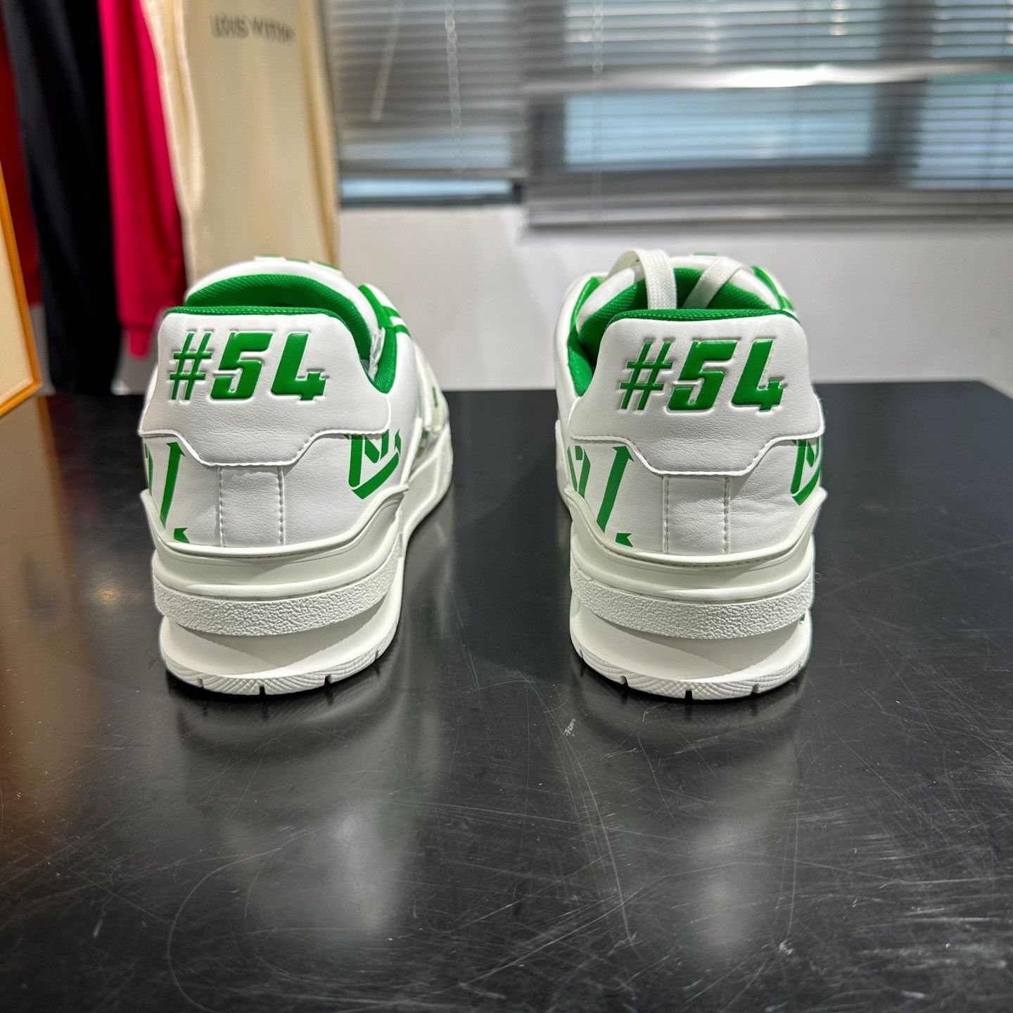 Louis Vuitton Louis Vuitton Trainer White Green Sneakers Size US 8.5 / EU 41-42 - 3 Thumbnail