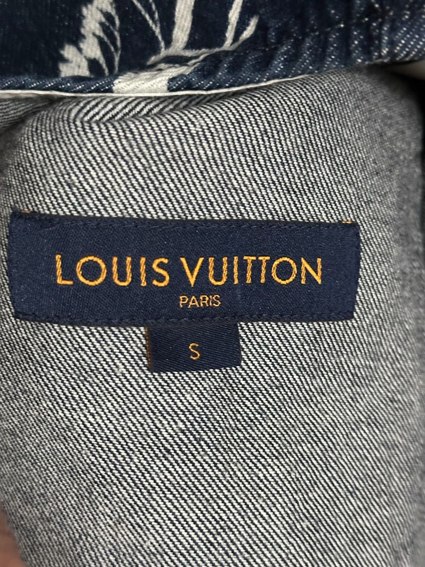 Louis Vuitton LV Denim Wheat Logo Short-Sleeve Shirt Size US S / EU 44-46 / 1 - 4 Thumbnail