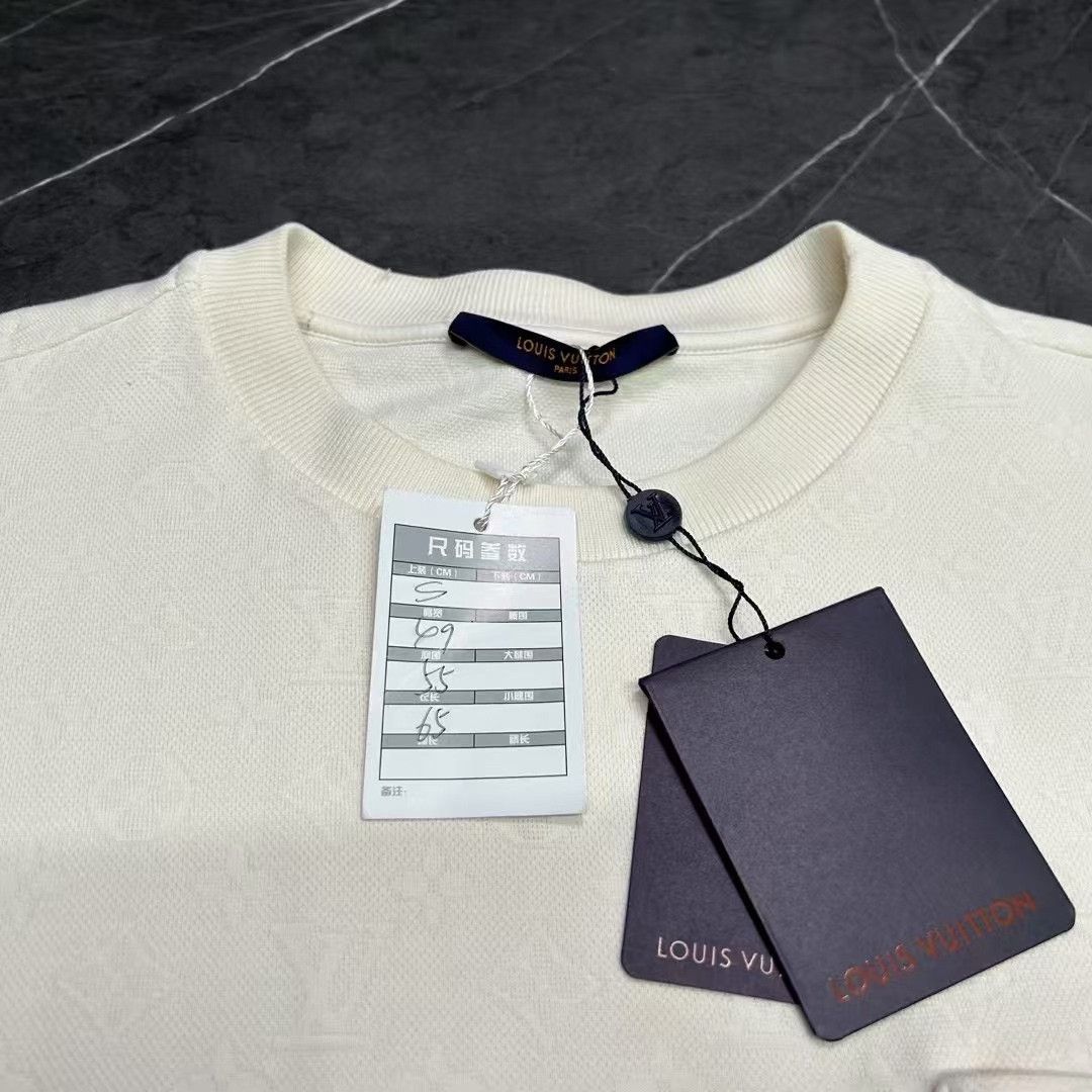 Louis Vuitton Louis Vuitton Monogram Short Sleeve T-shirt Size US S / EU 44-46 / 1 - 4 Thumbnail