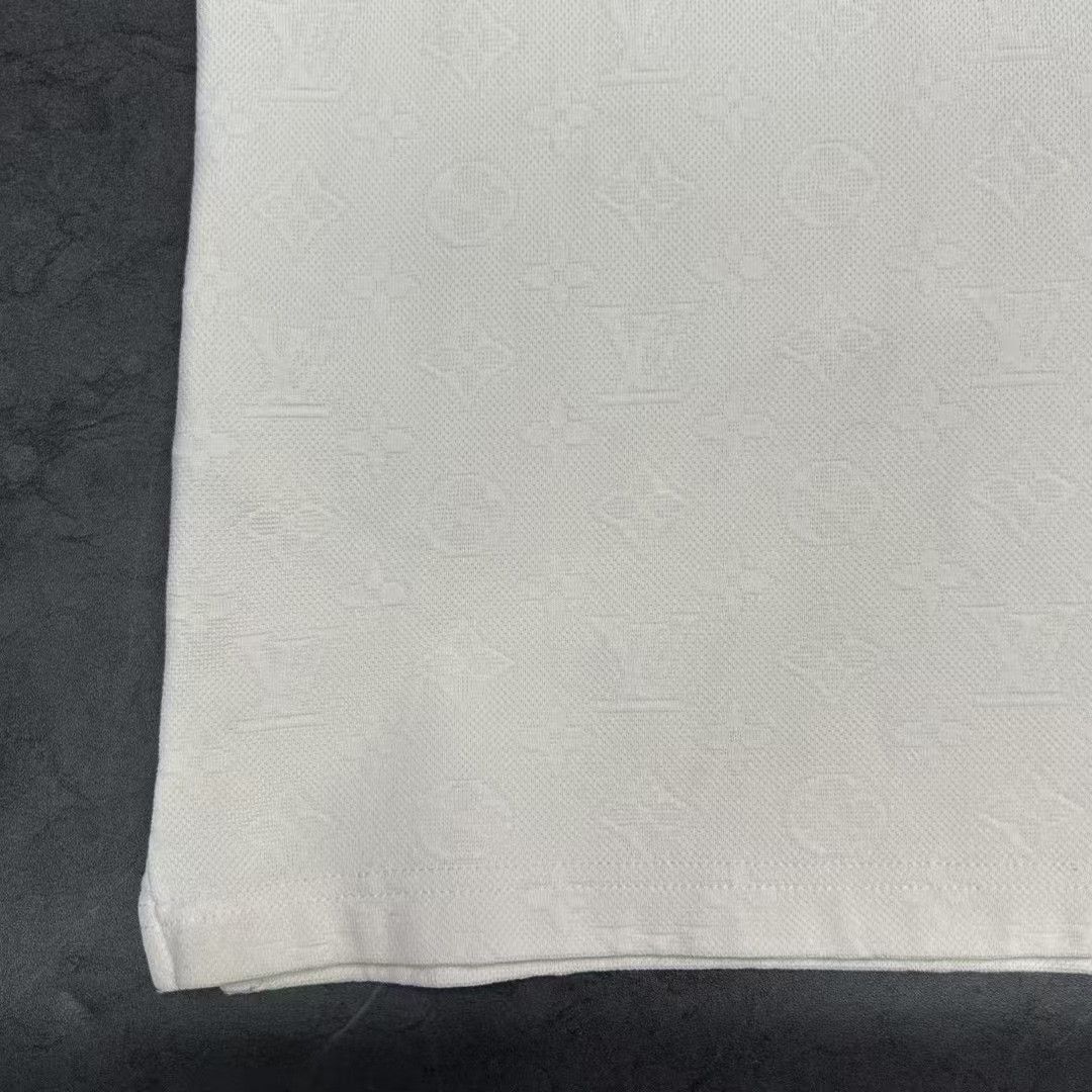 Louis Vuitton Louis Vuitton Monogram Short Sleeve T-shirt Size US S / EU 44-46 / 1 - 6 Thumbnail
