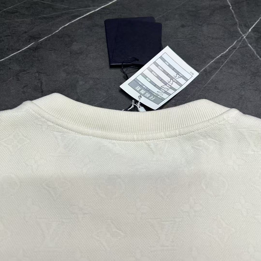 Louis Vuitton Louis Vuitton Monogram Short Sleeve T-shirt Size US S / EU 44-46 / 1 - 3 Thumbnail