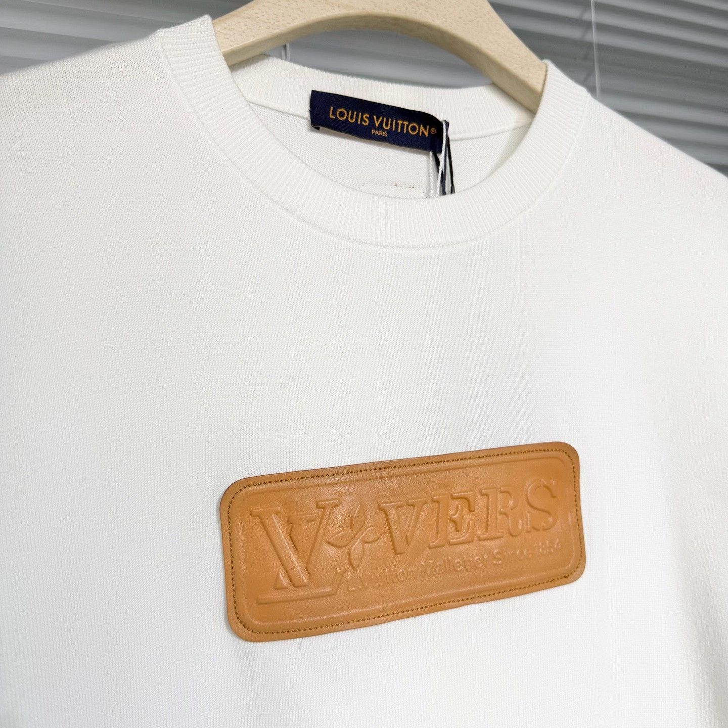 Louis Vuitton Louis Vuitton White Knit Short Sleeve S Size US S / EU 44-46 / 1 - 3 Thumbnail