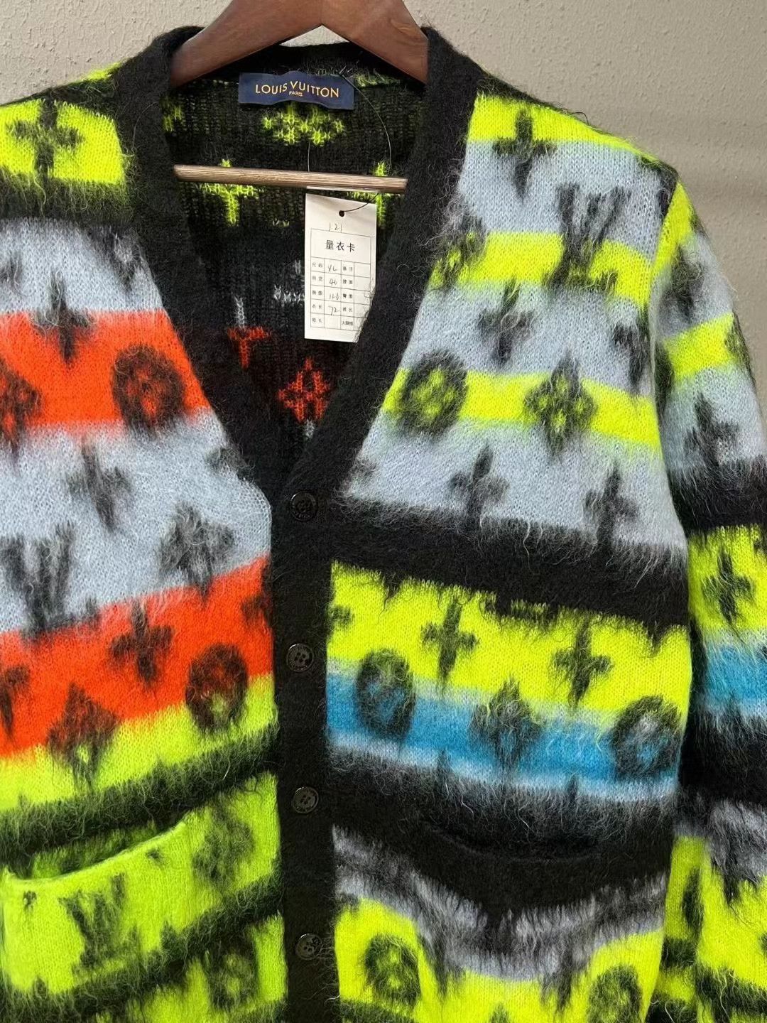 Louis Vuitton LV Mohair Cardigan Size US XL / EU 56 / 4 - 3 Thumbnail