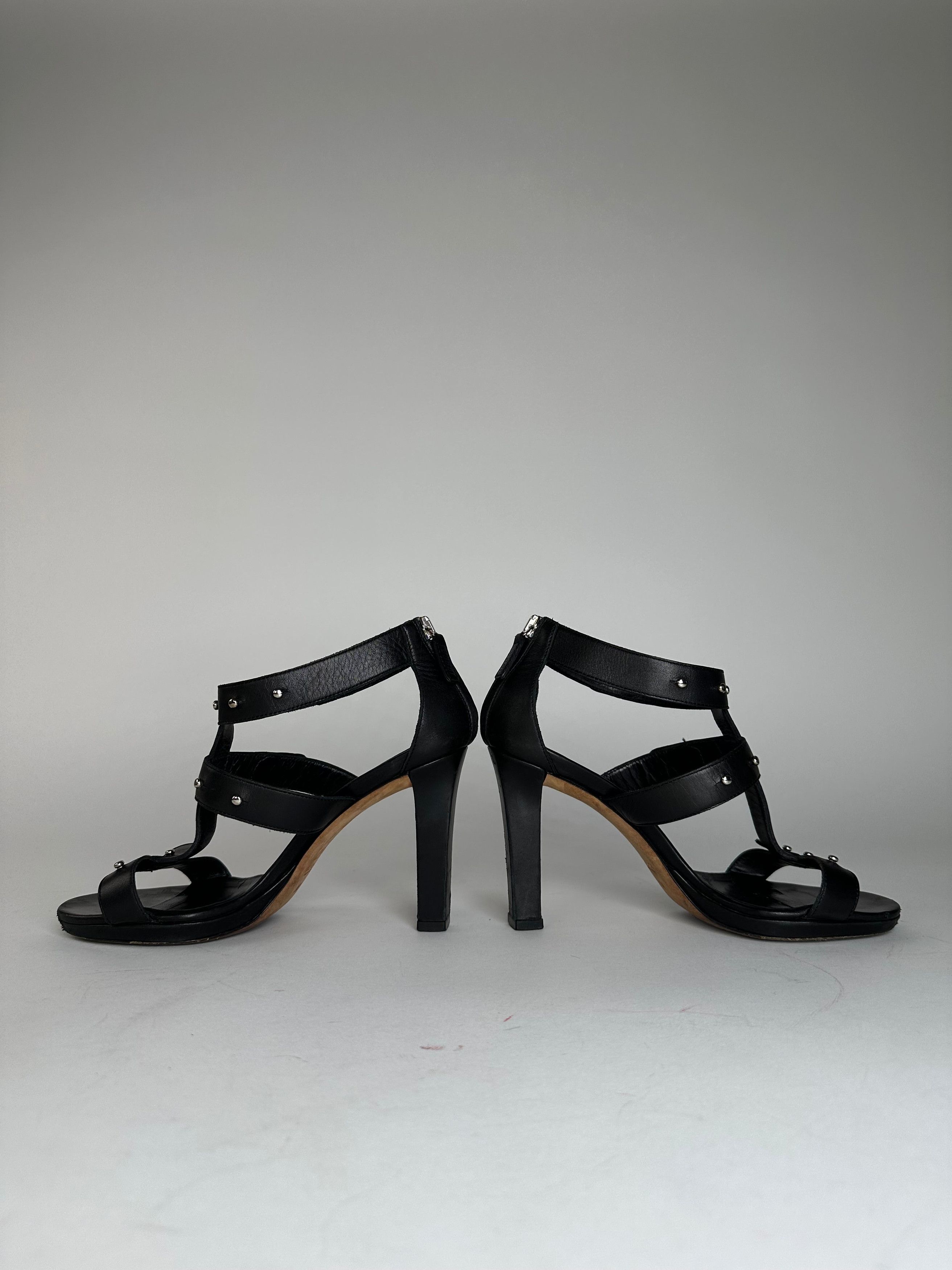 Gucci Vintage Studded Leather Pumps Black EU36 Size US 5 / IT 35 - 3 Thumbnail