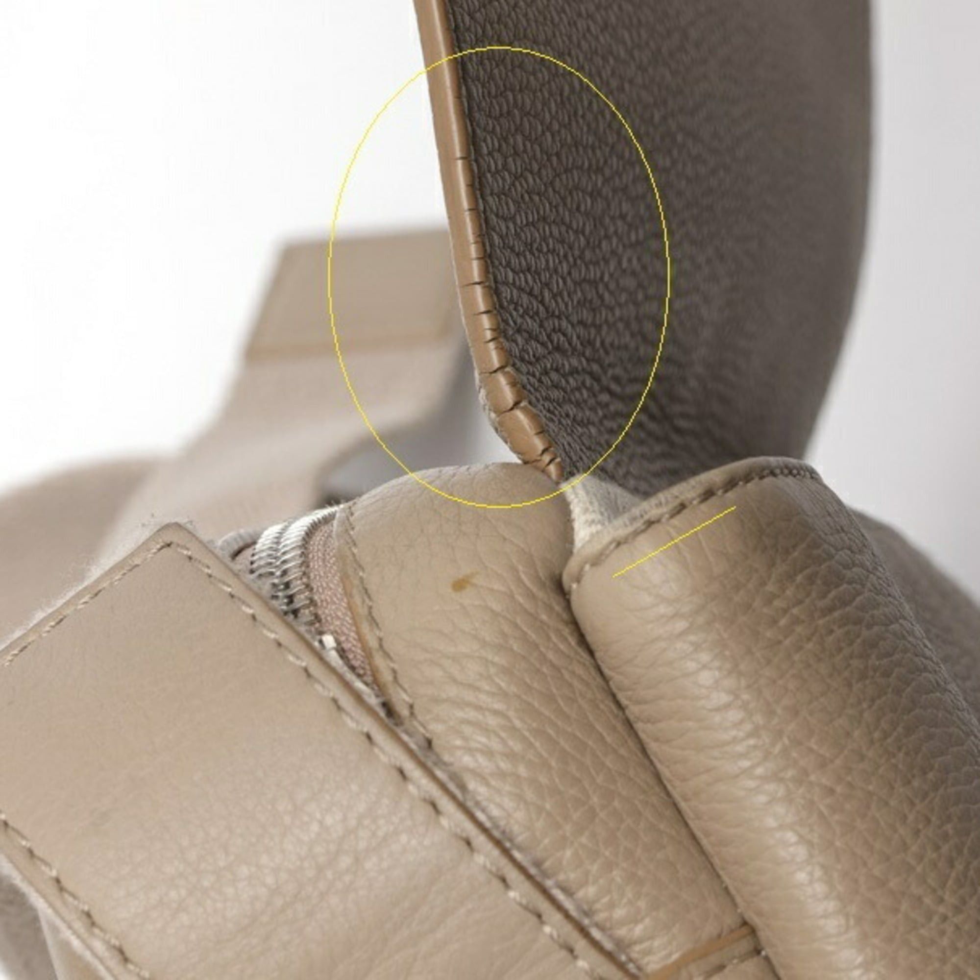 Loewe Loewe military-style shoulder bag, leather, beige. Size ONE SIZE - 7 Thumbnail