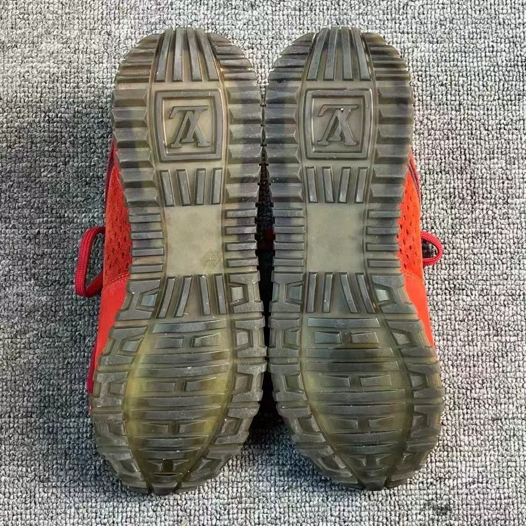 Louis Vuitton Louis Vuitton Runaway Logo Casual Sneakers Size US 5.5 / IT 35.5 - 7 Thumbnail
