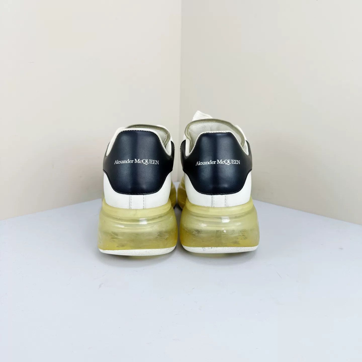 Alexander McQueen Alexander McQueen Black Tail Air Cushion Sneakers Size US 6 / IT 36 - 3 Thumbnail