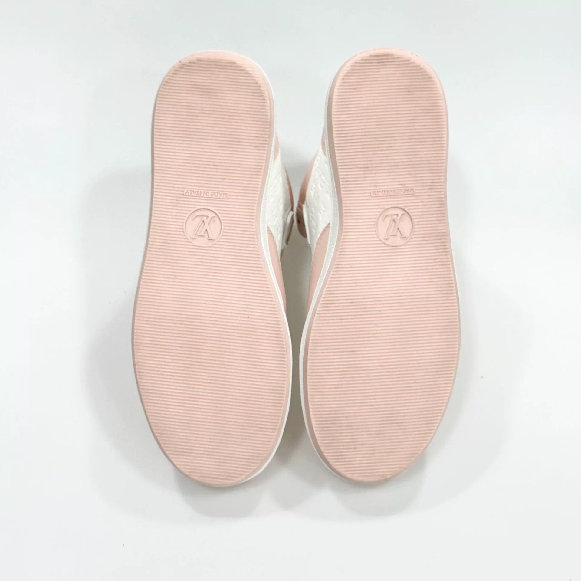 Louis Vuitton Louis Vuitton White Pink Embossed Sneakers Size US 7 / IT 37 - 6 Thumbnail