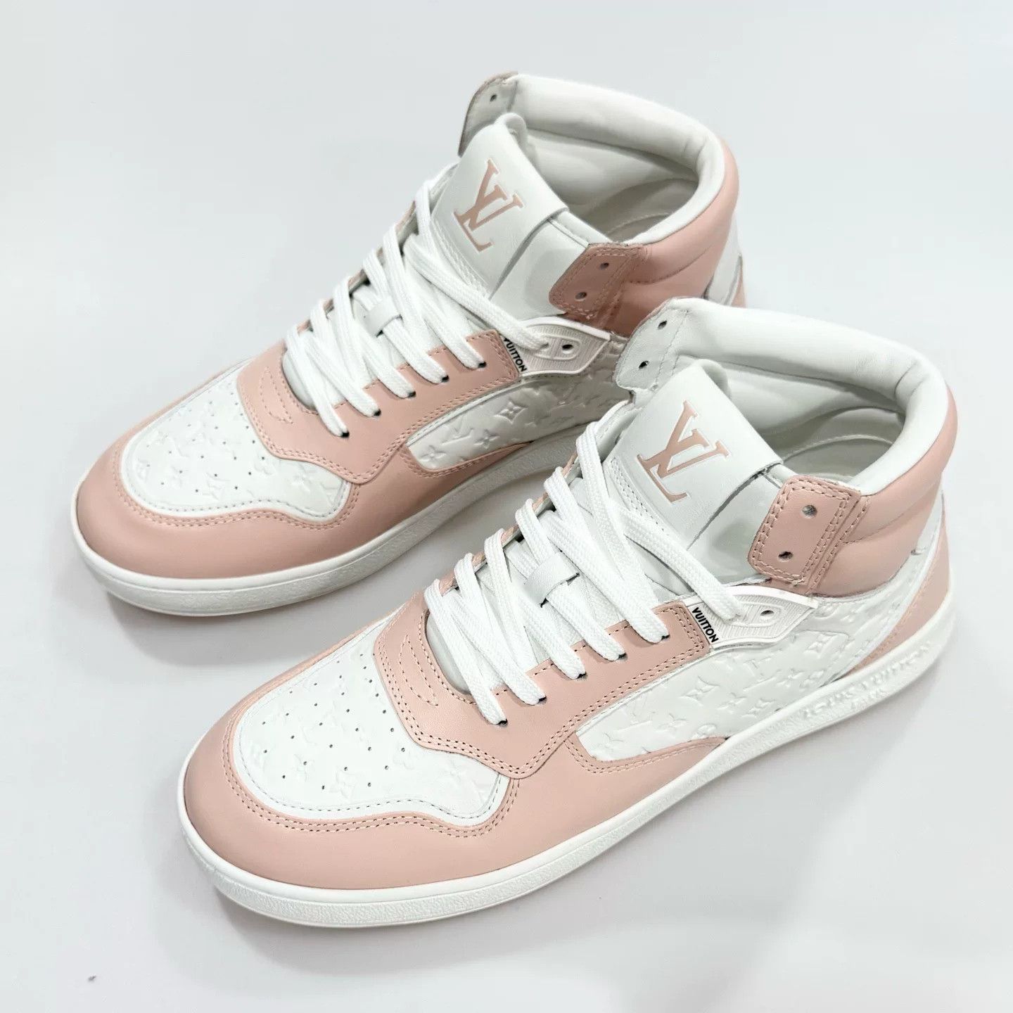 Louis Vuitton Louis Vuitton White Pink Embossed Sneakers Size US 7 / IT 37 - 2 Thumbnail