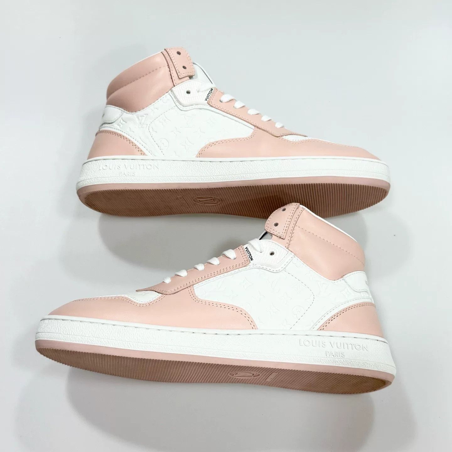 Louis Vuitton Louis Vuitton White Pink Embossed Sneakers Size US 7 / IT 37 - 5 Thumbnail