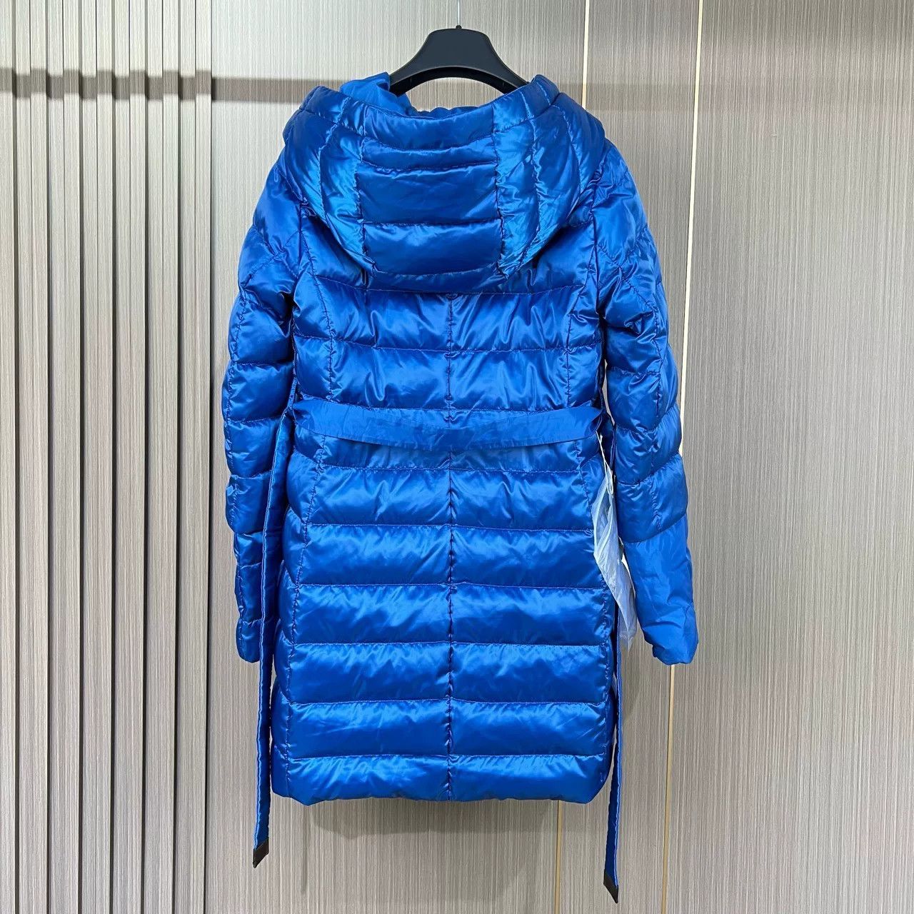 Max Mara Maxmara Down Jacket with Belt Size XS / US 0-2 / IT 36-38 - 2 Thumbnail