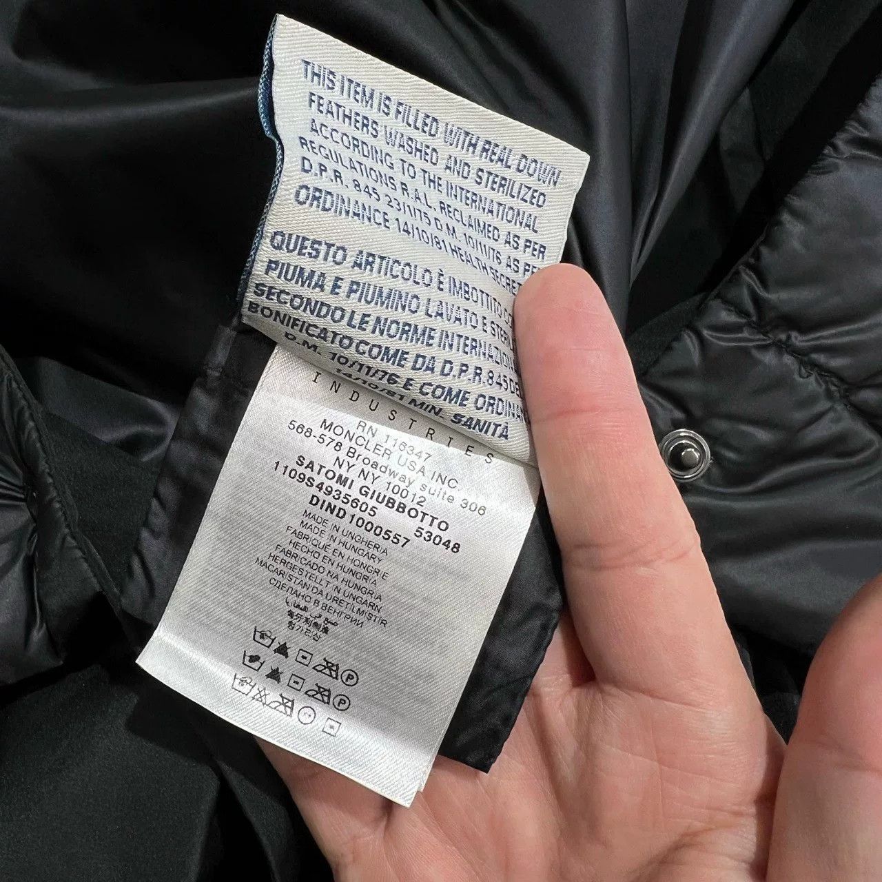 Moncler Moncler Embroidered Logo Two-in-One Down Jacket Size XS / US 0-2 / IT 36-38 - 6 Thumbnail