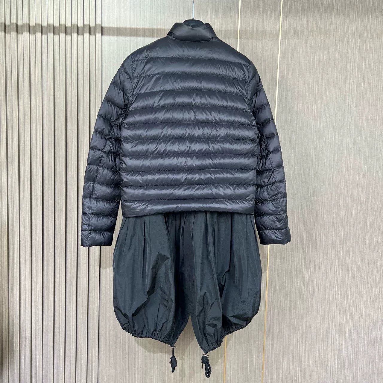 Moncler Moncler Embroidered Logo Two-in-One Down Jacket Size XS / US 0-2 / IT 36-38 - 2 Thumbnail