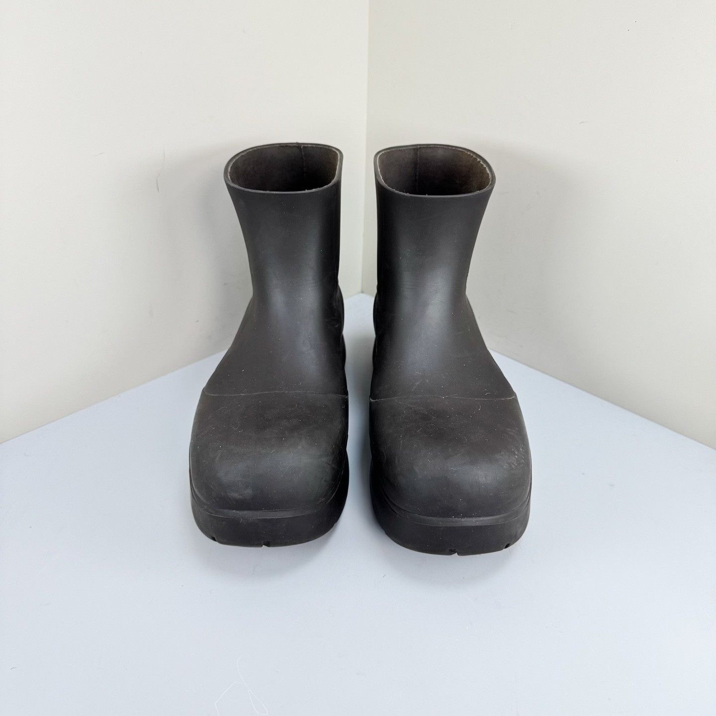Bottega Veneta Bottega Veneta Brown Rubber Rain Boots Size US 8 / EU 41 - 2 Thumbnail