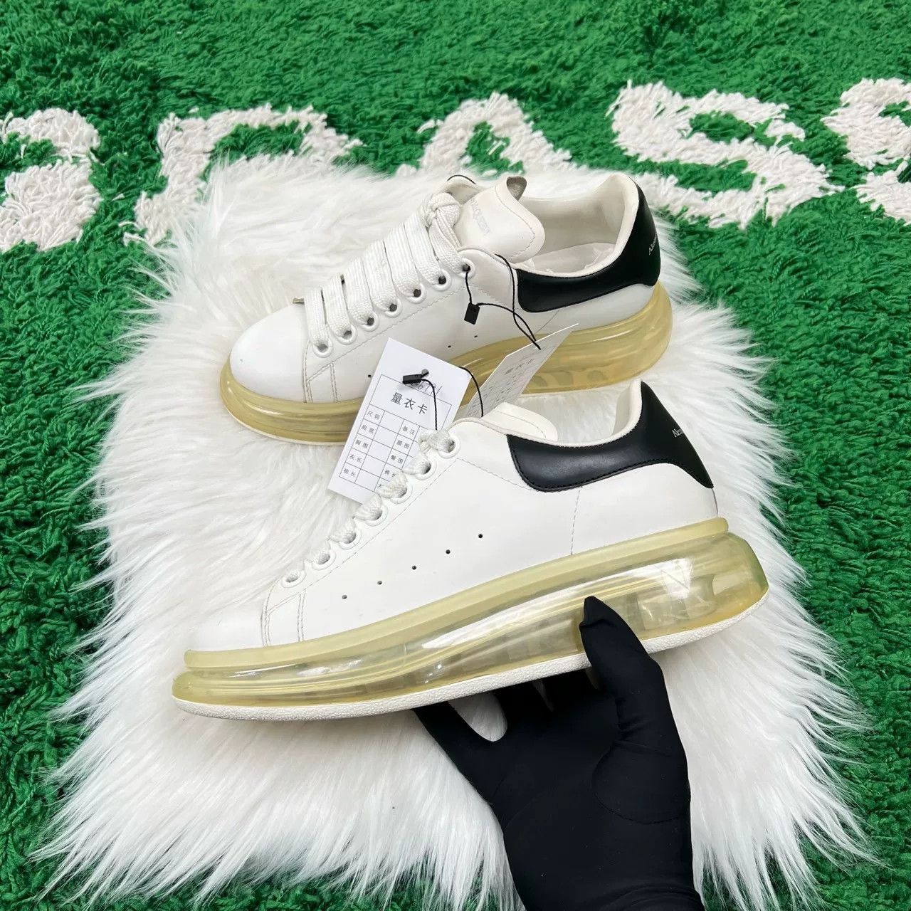 Alexander McQueen Alexander McQueen Black Tail Air Cushion Sneakers Size US 6 / IT 36 - 2 Thumbnail
