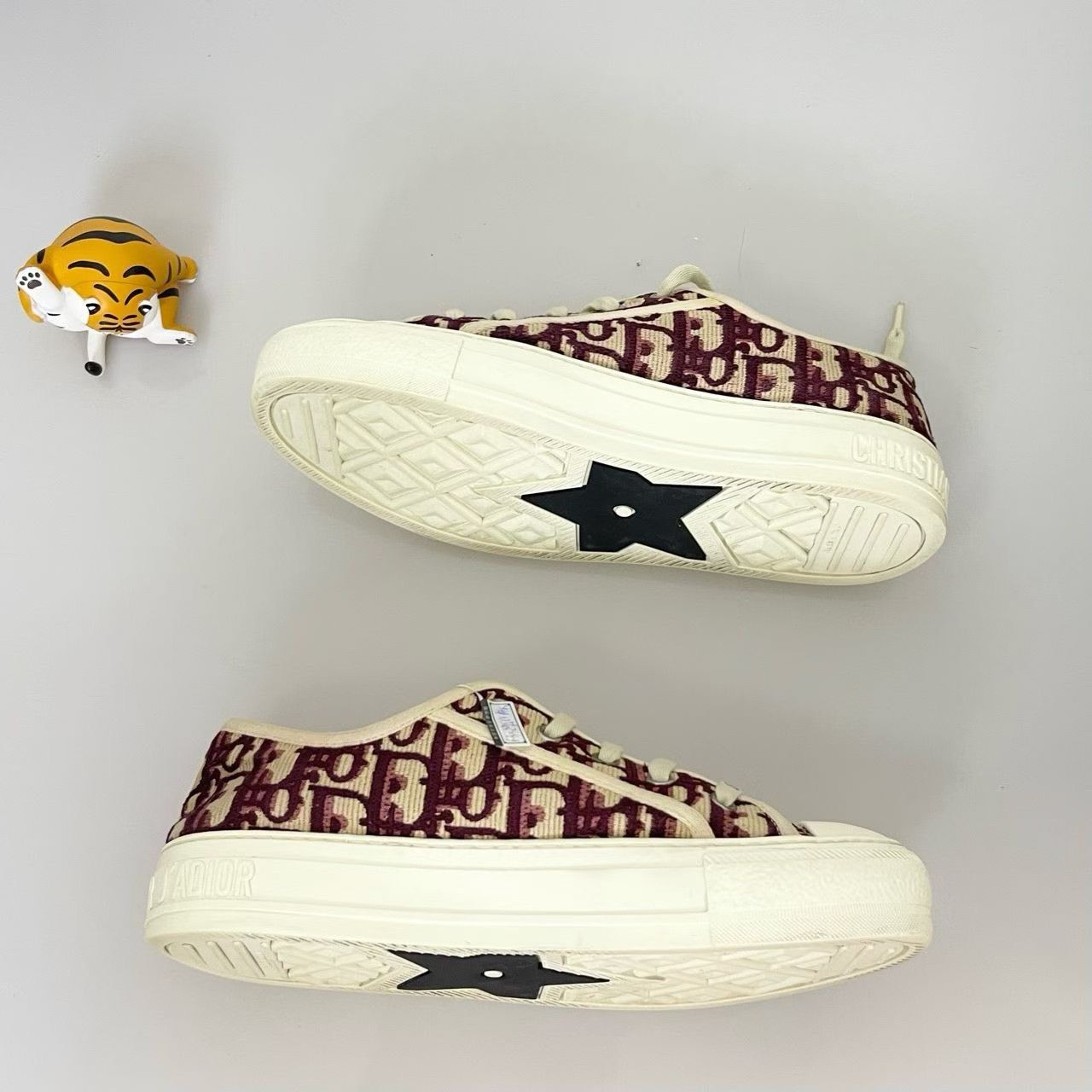 Dior Dior Slogan Sneakers Size US 6 / IT 36 - 3 Thumbnail
